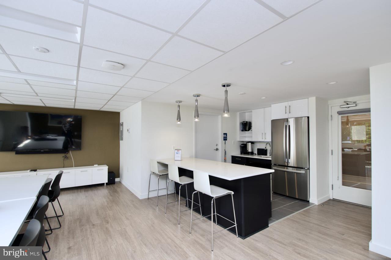 PARK PLACE - Residential Lease