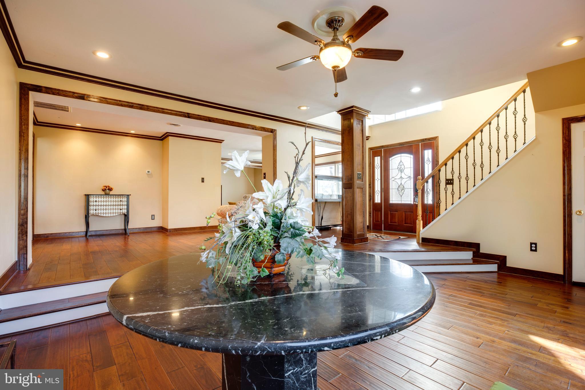 LEE FOREST - Residential