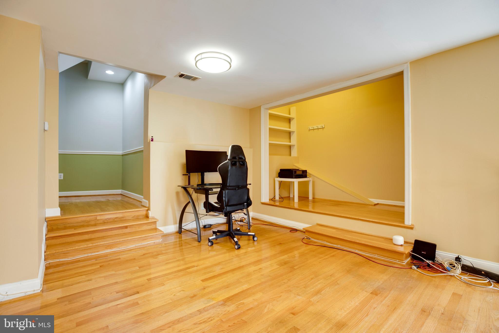 LEE FOREST - Residential