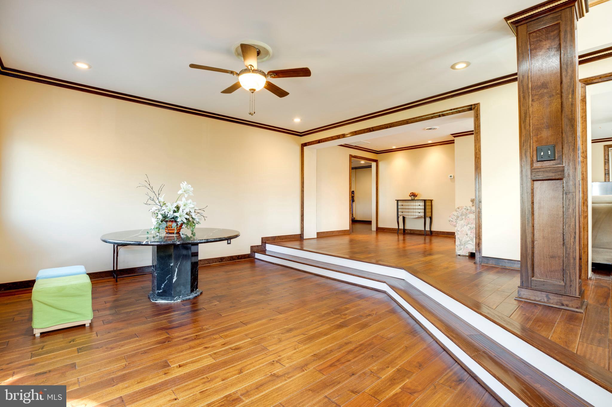 LEE FOREST - Residential