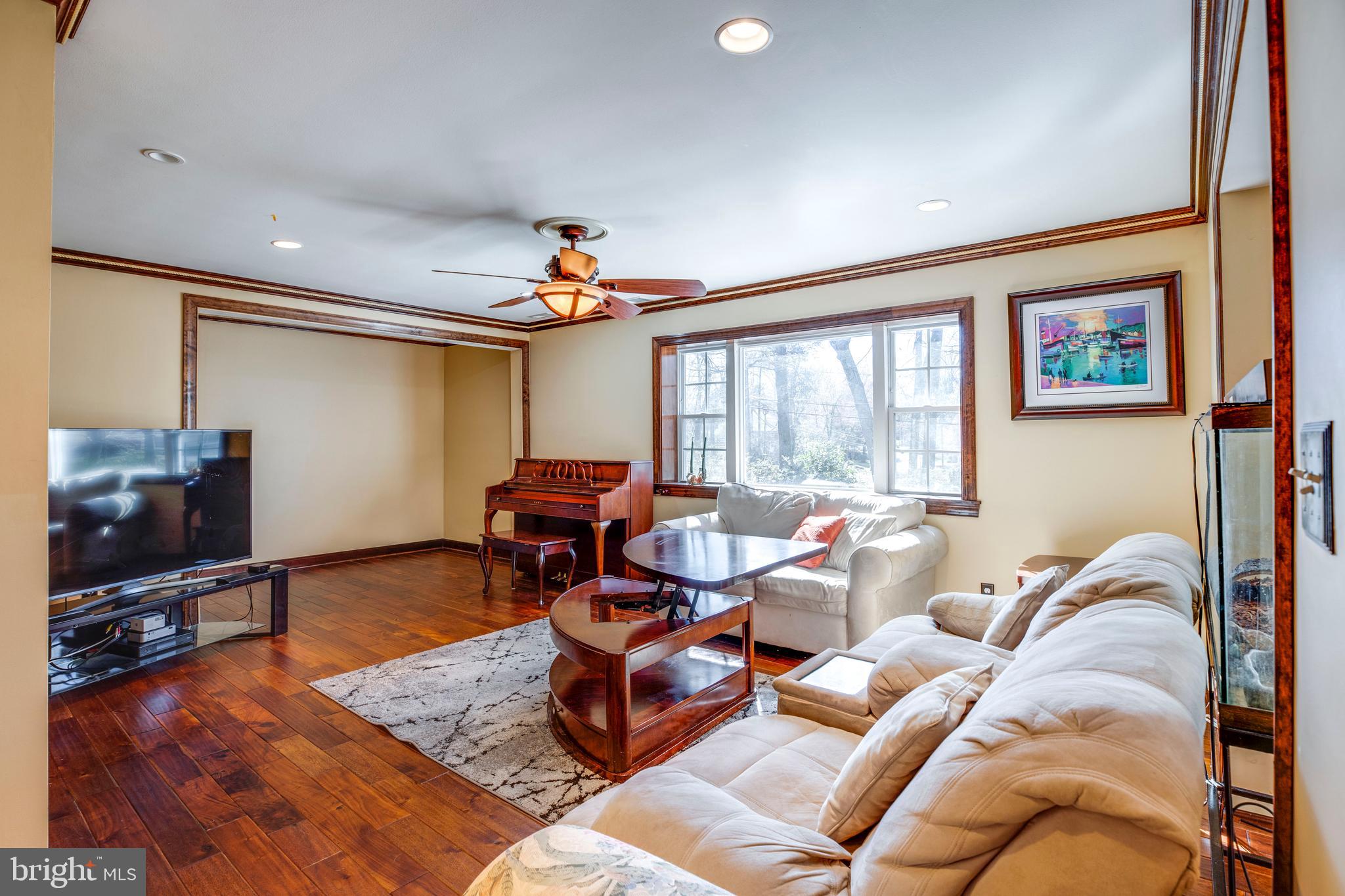 LEE FOREST - Residential