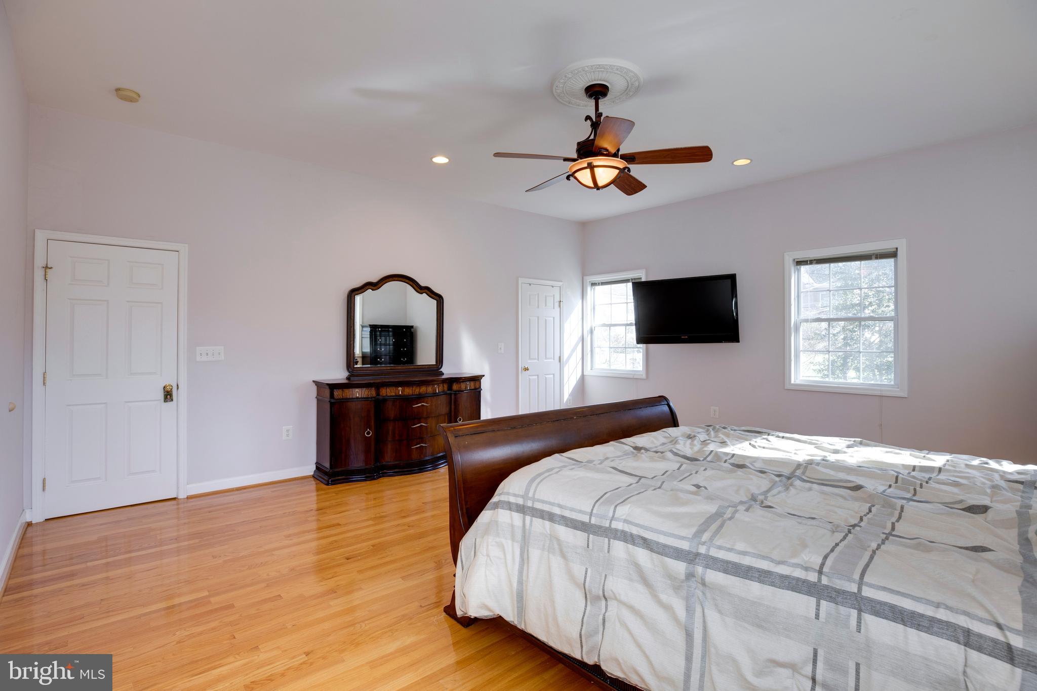 LEE FOREST - Residential