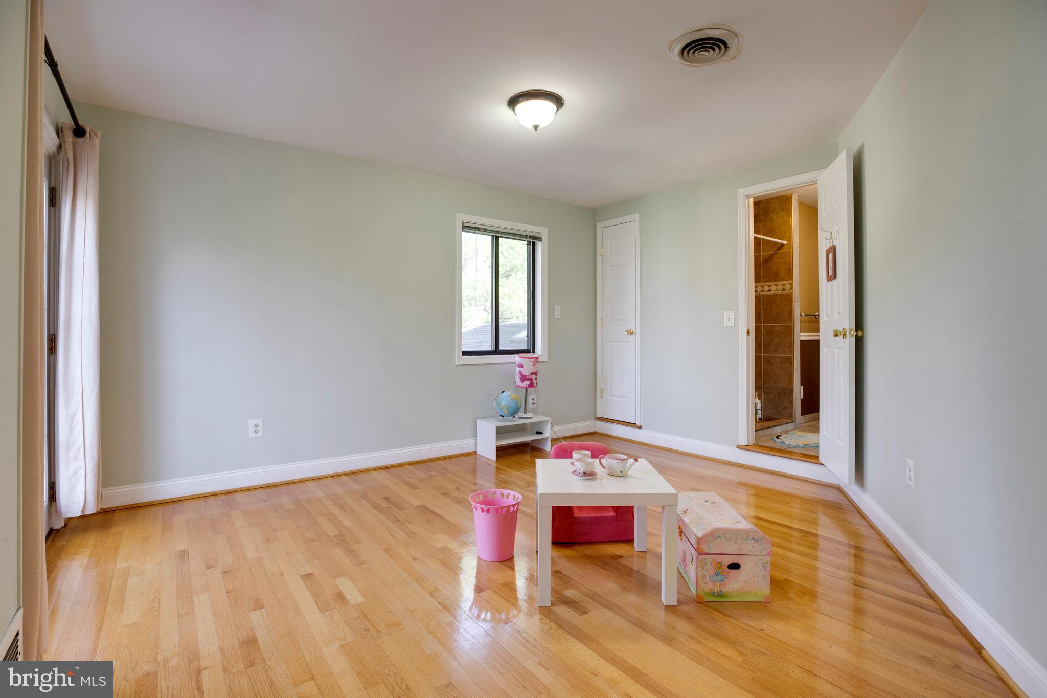 LEE FOREST - Residential