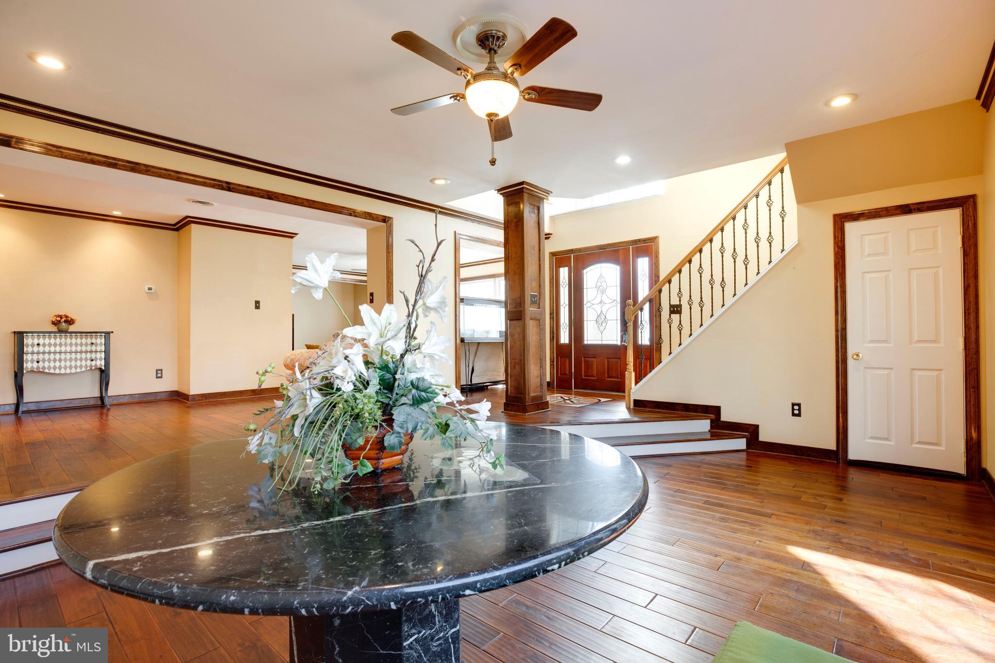 LEE FOREST - Residential