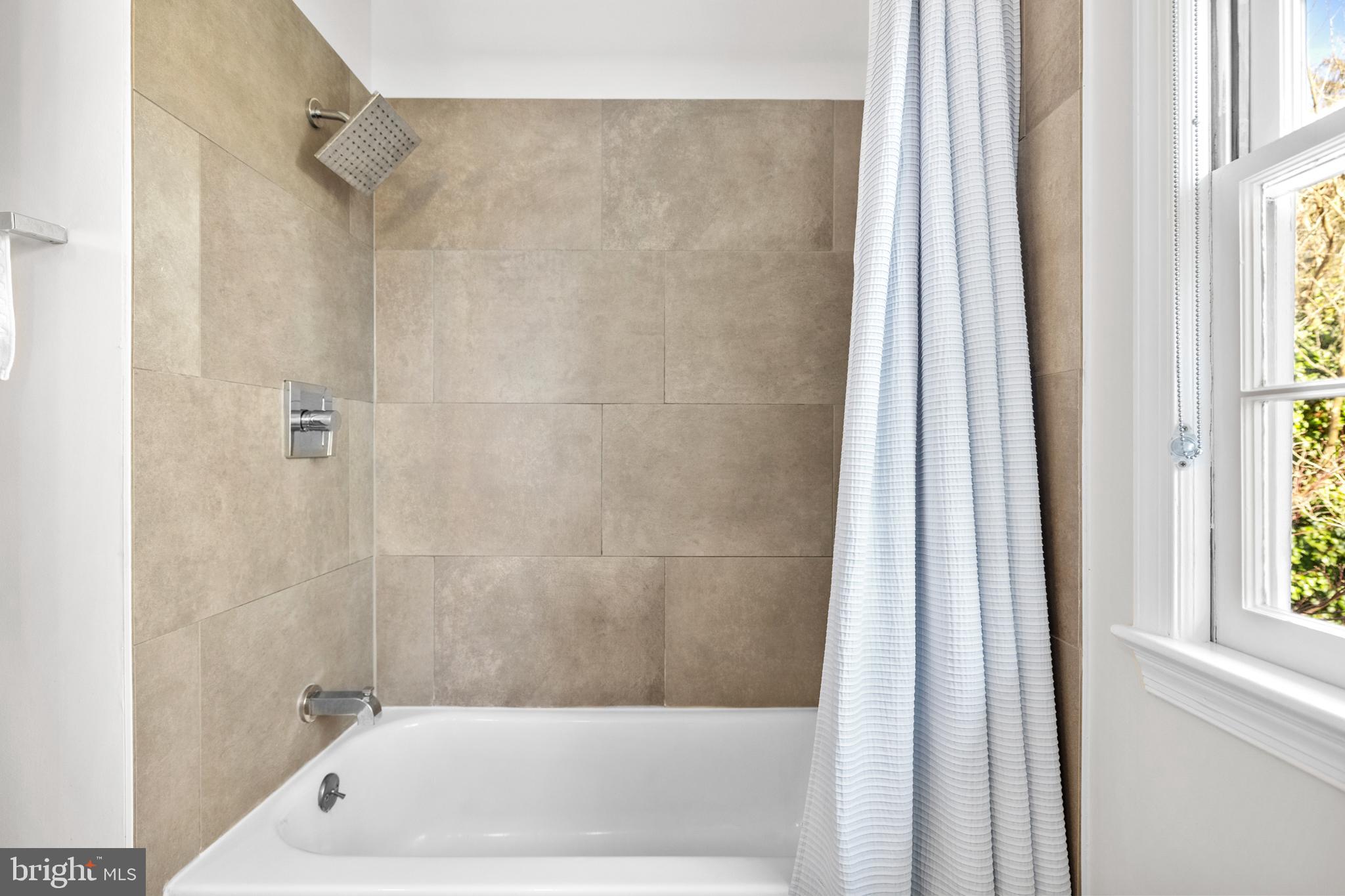 AMANS MCLEAN ESTATES - Residential