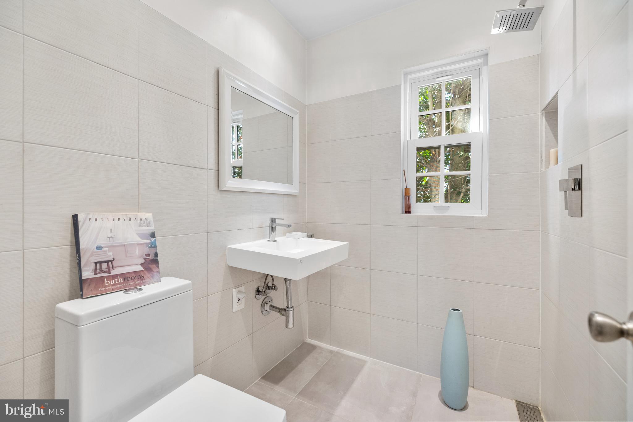 AMANS MCLEAN ESTATES - Residential