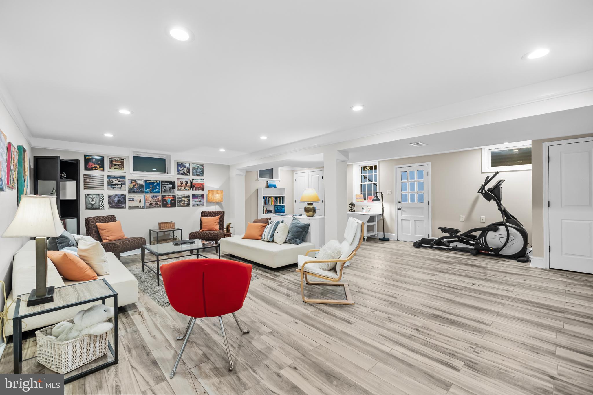 AMANS MCLEAN ESTATES - Residential