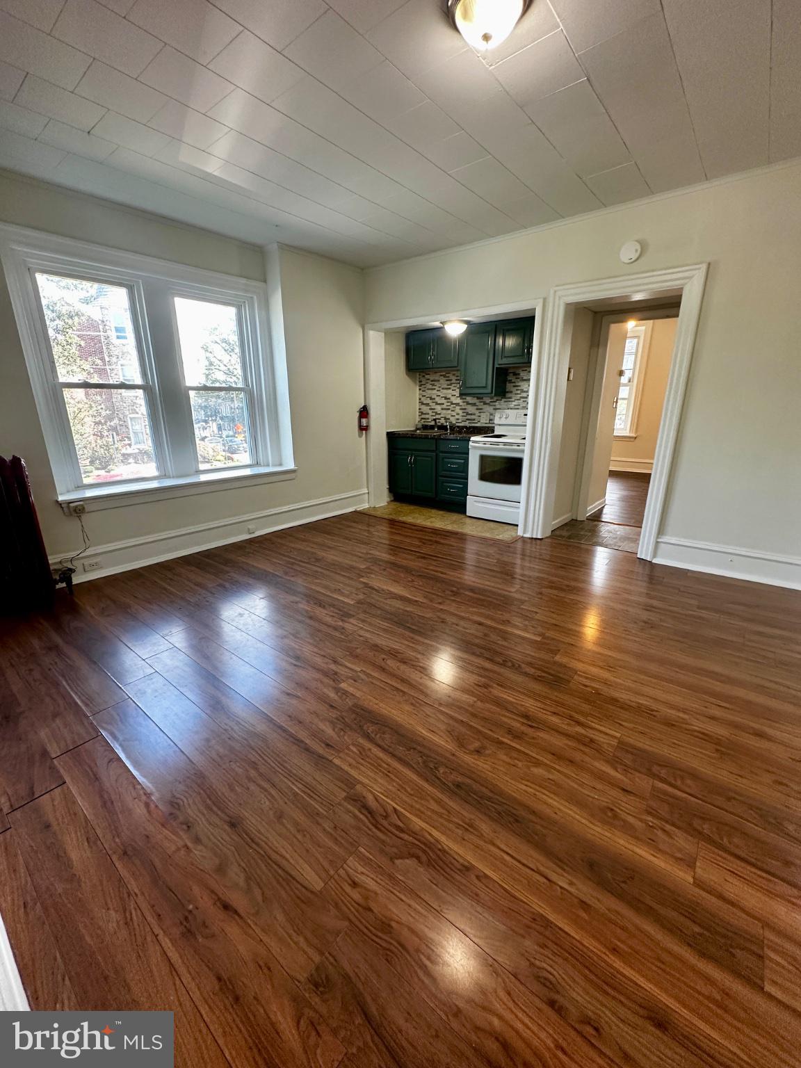 201 BRIDGE STREET APT 4