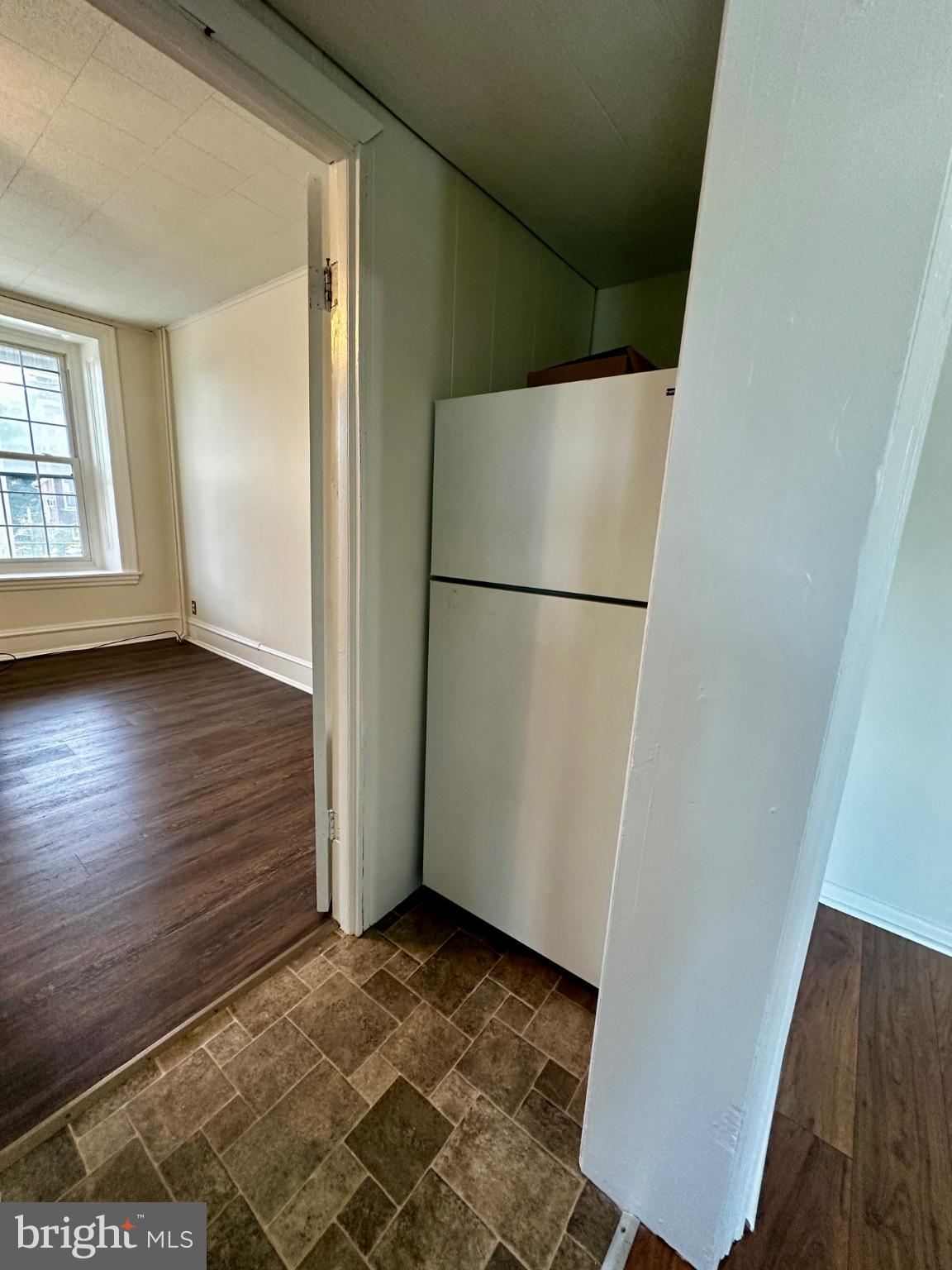 201 BRIDGE STREET APT 4