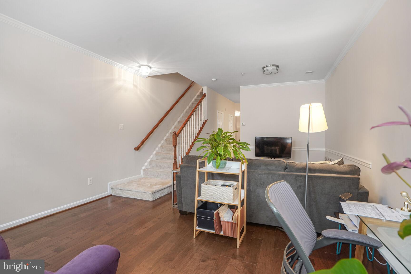 2663 MANHATTAN PLACE 111