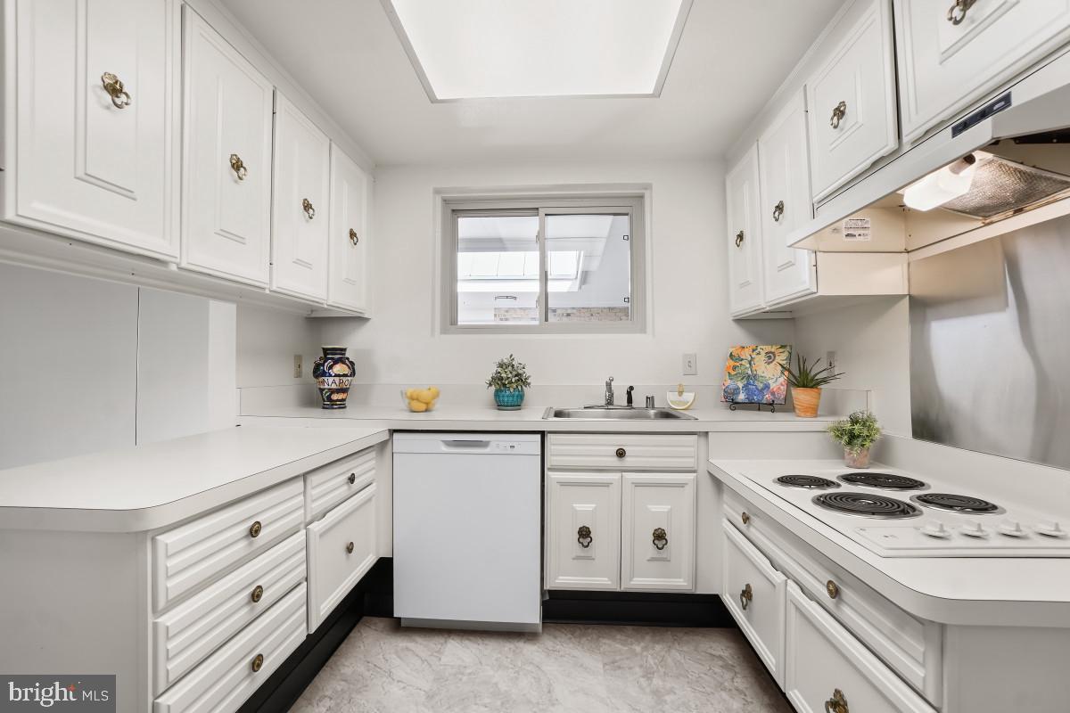 3350 GLENEAGLES DRIVE 70-2B