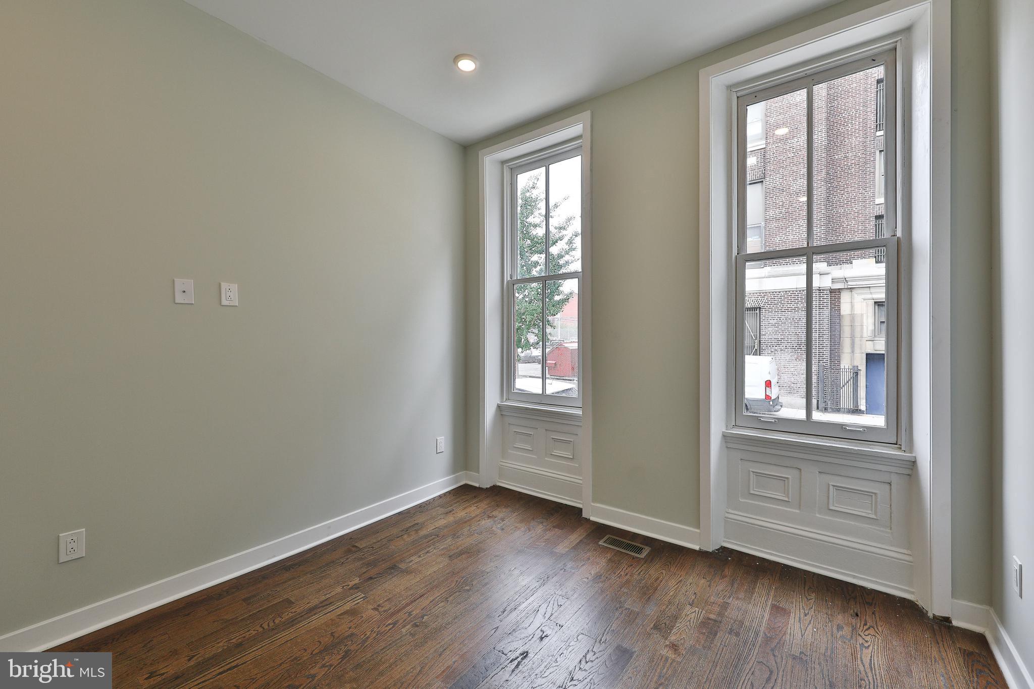FAIRMOUNT - Residential