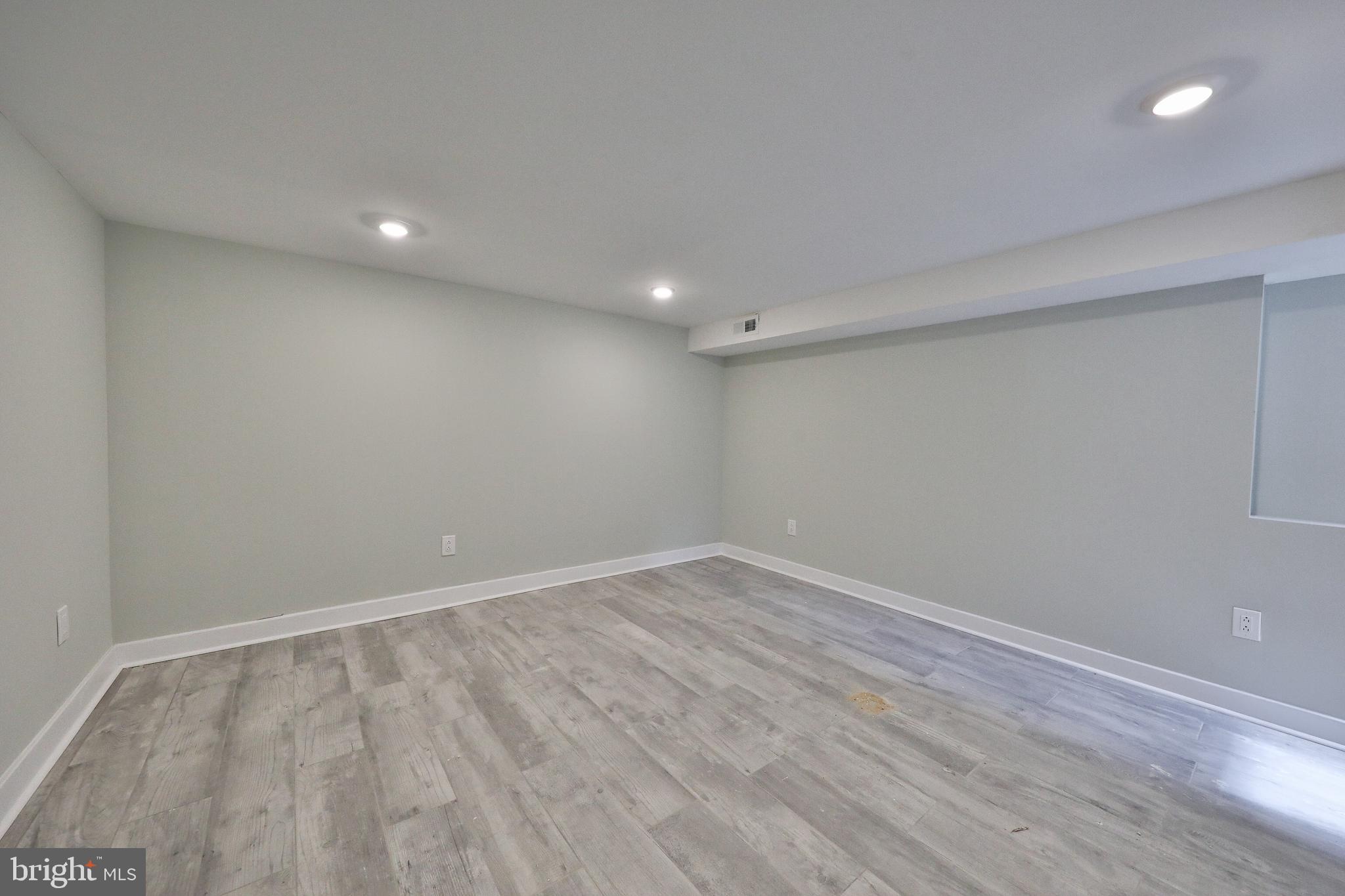 FAIRMOUNT - Residential