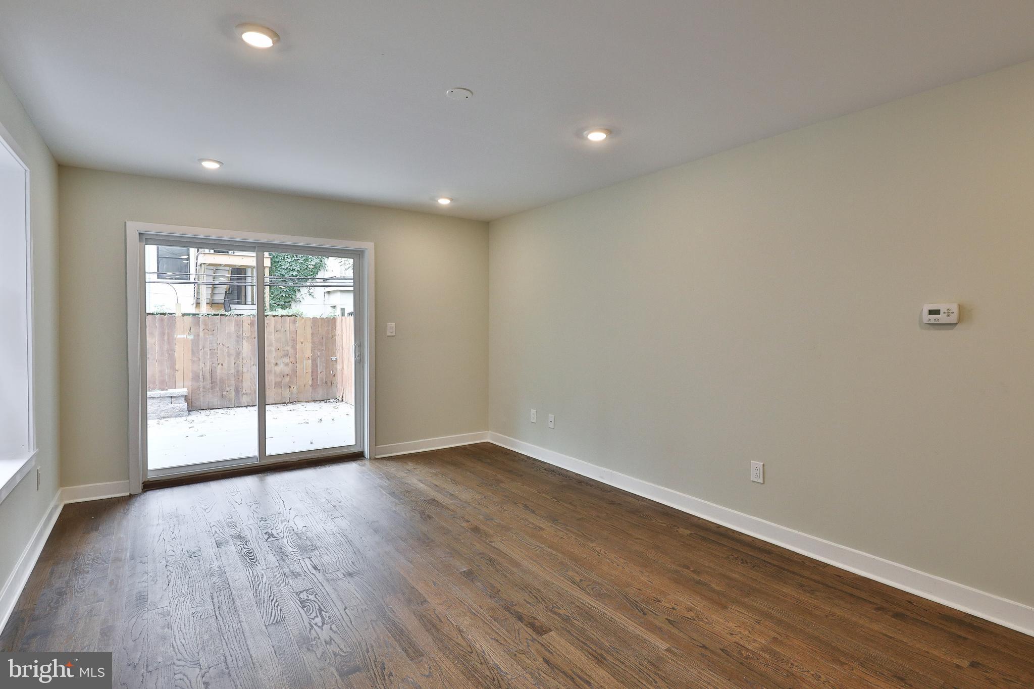 FAIRMOUNT - Residential