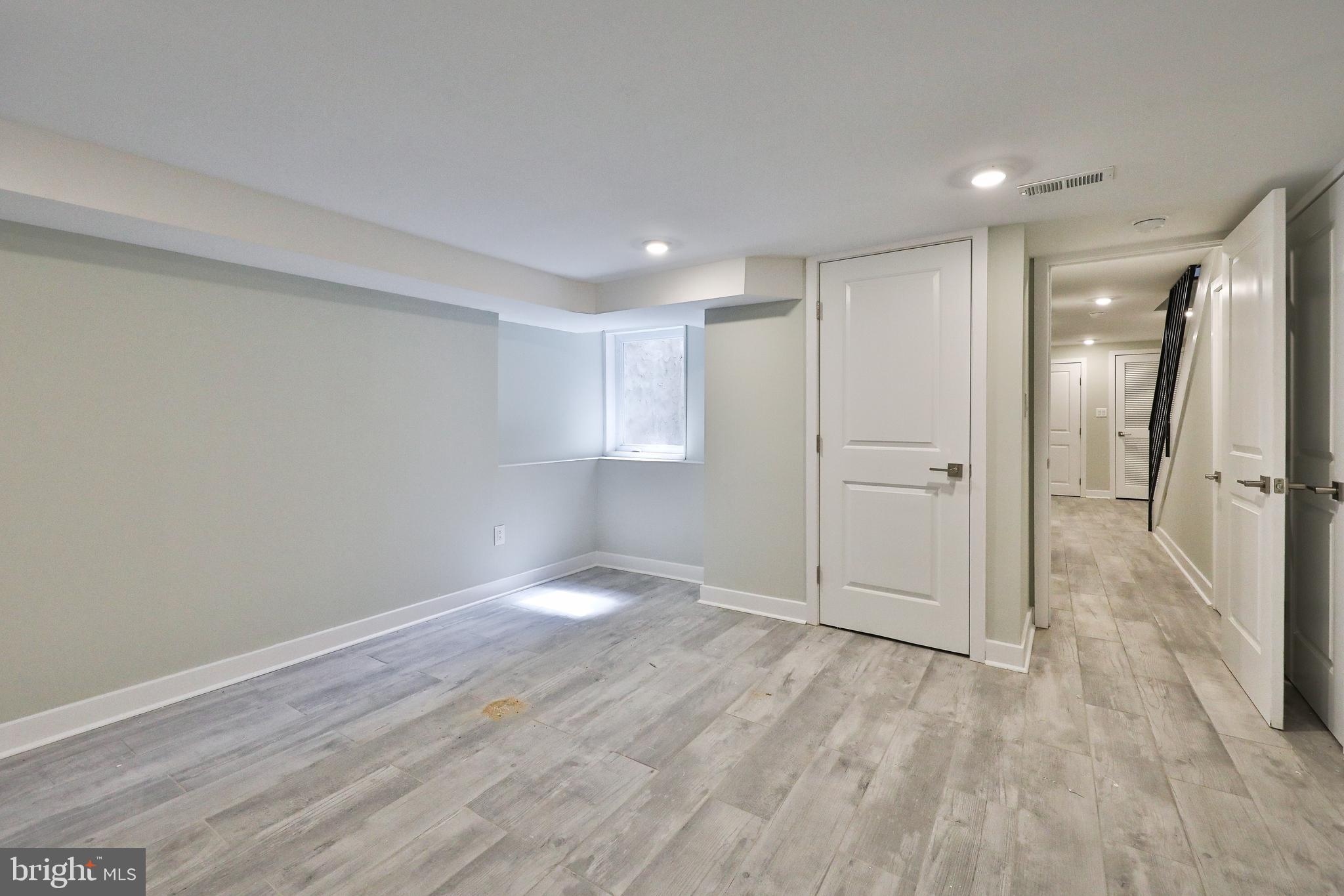 FAIRMOUNT - Residential