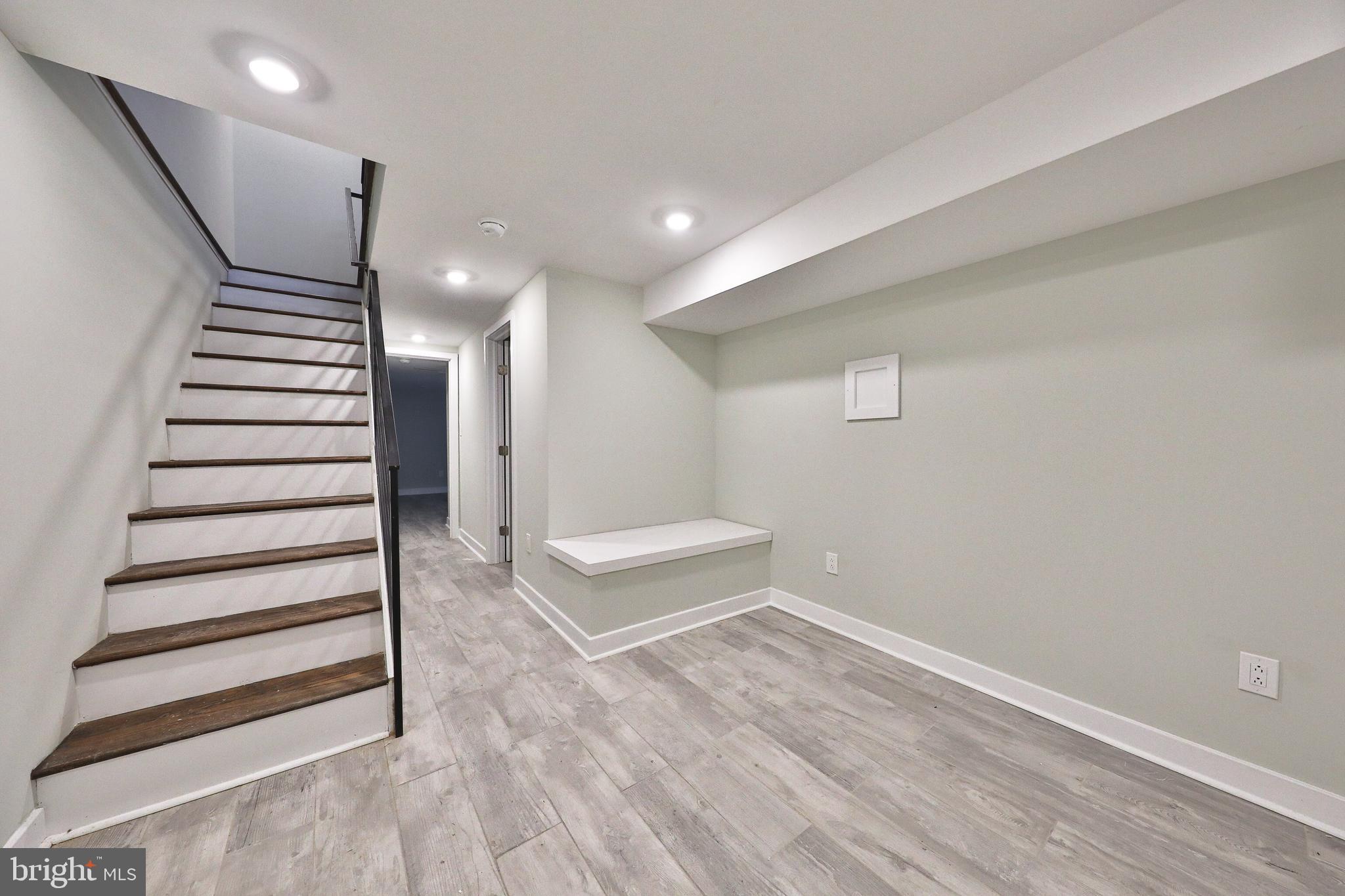 FAIRMOUNT - Residential