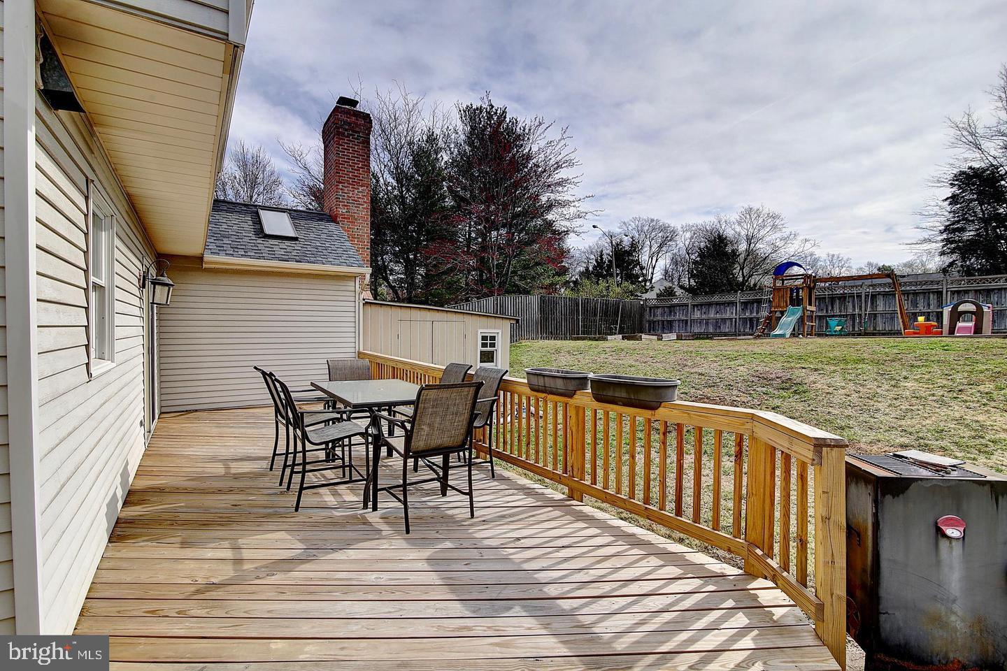 BROAD OAKS - Residential Lease