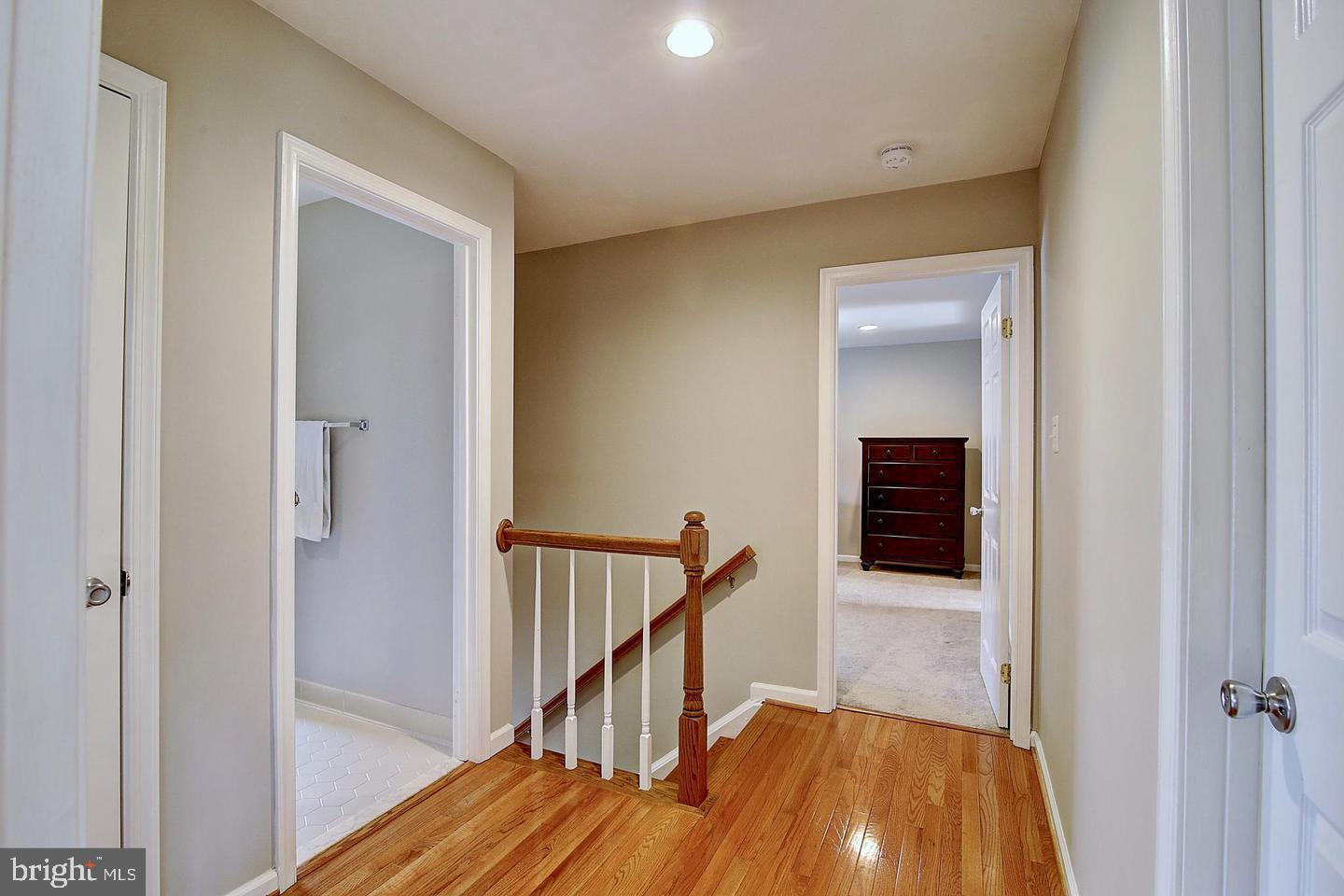 BROAD OAKS - Residential Lease