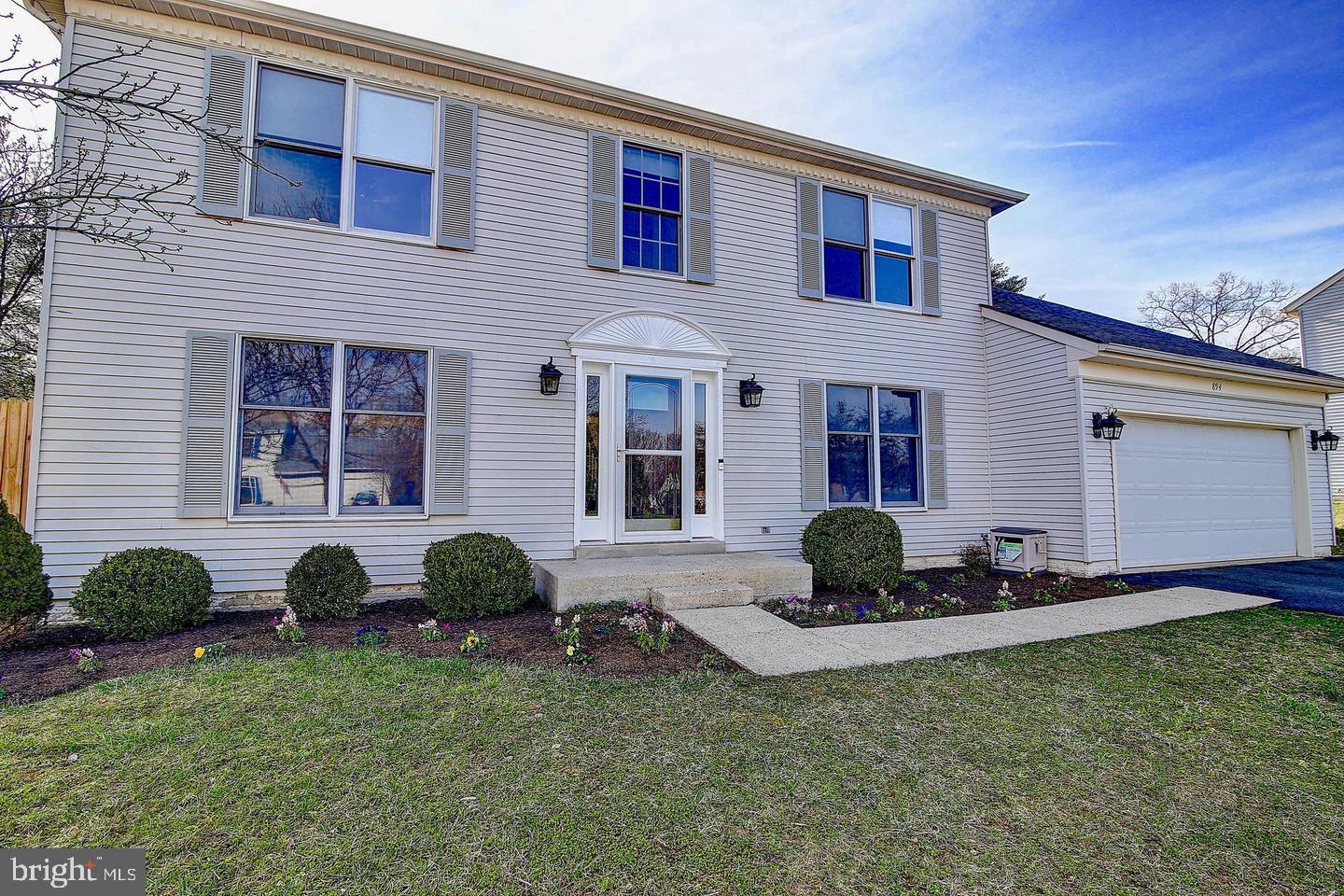 BROAD OAKS - Residential Lease