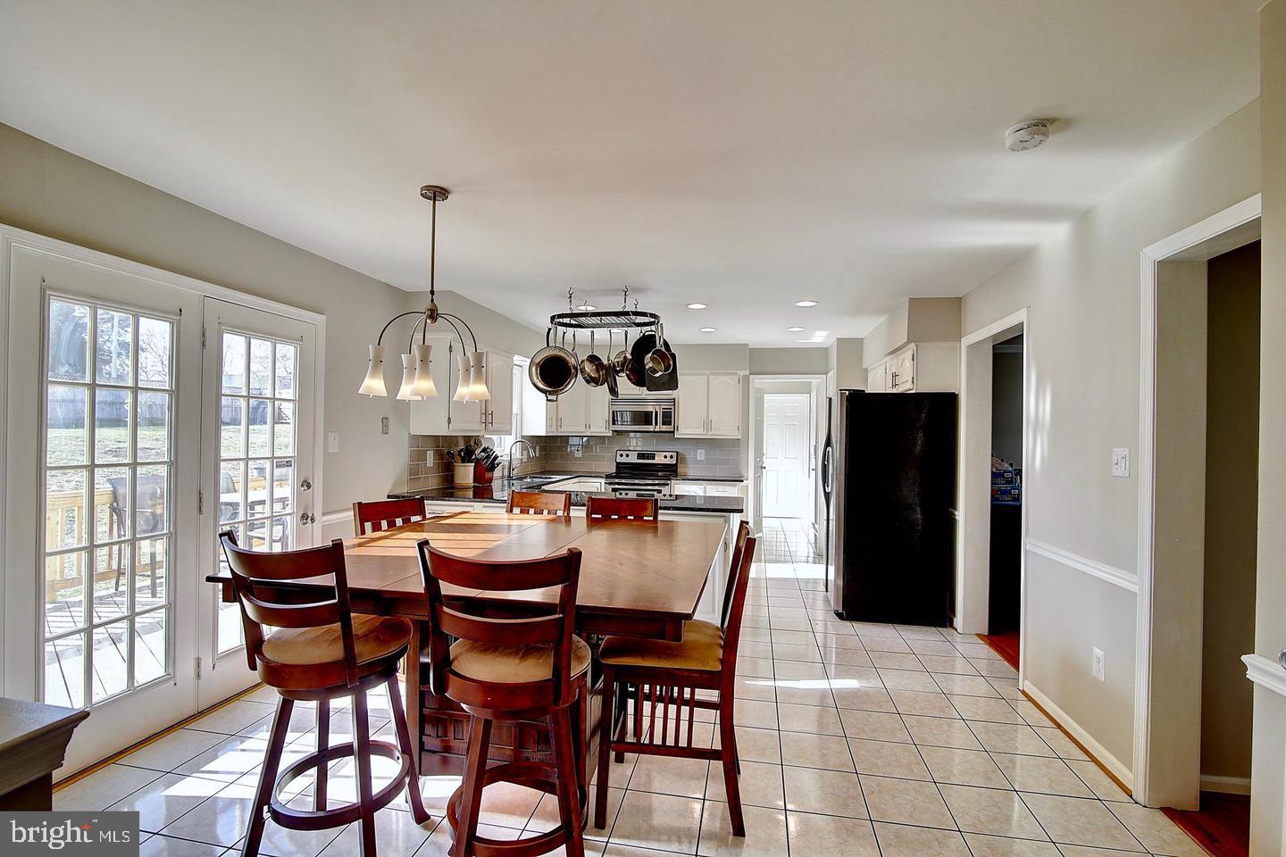 BROAD OAKS - Residential Lease