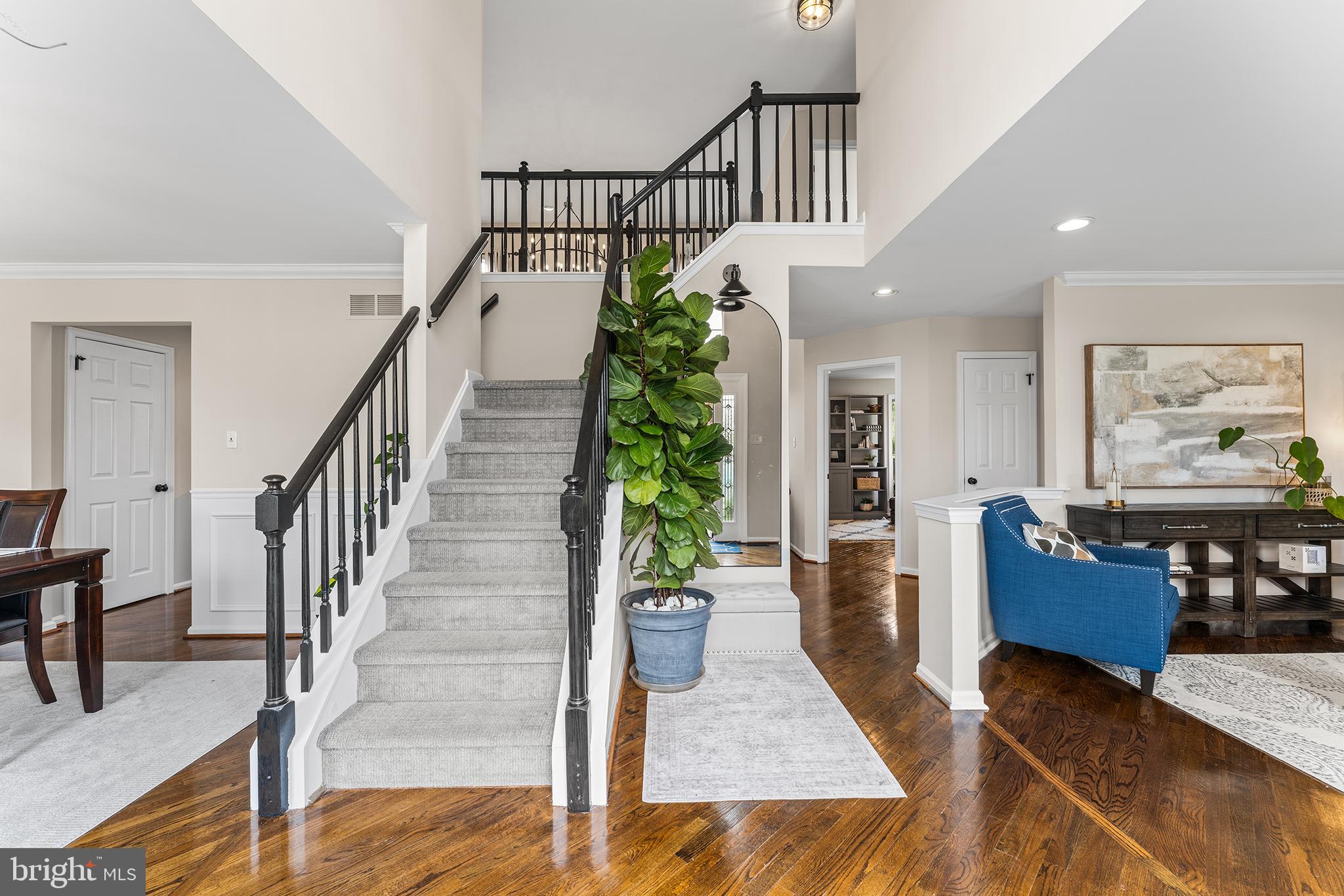 19 CHAMBORD LANE