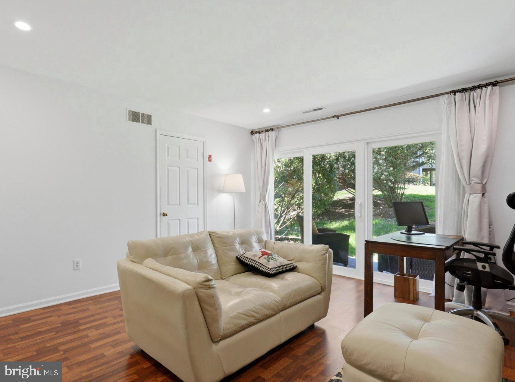 CHESTERBROOK/NEWPO - Residential
