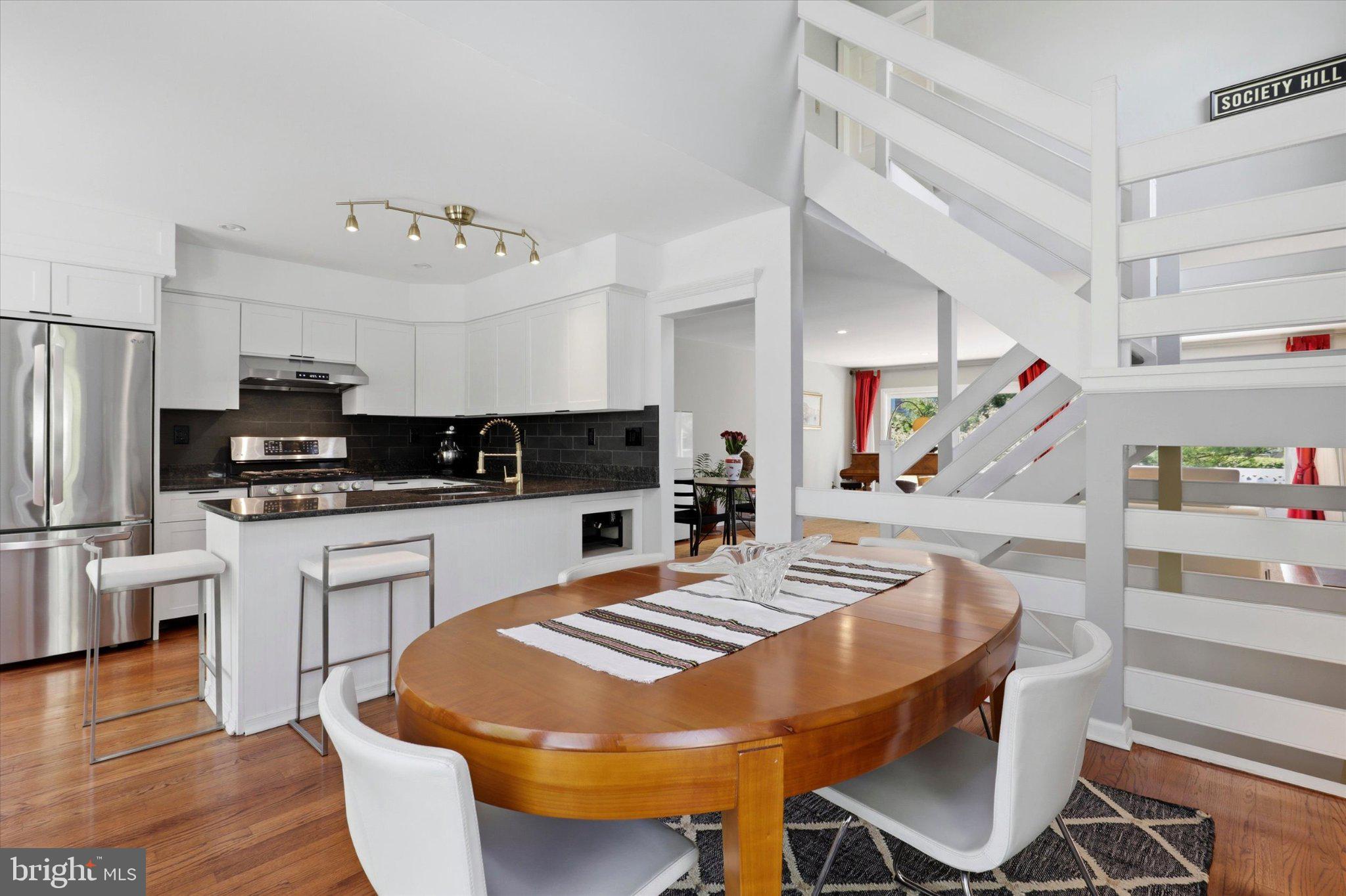 CHESTERBROOK/NEWPO - Residential