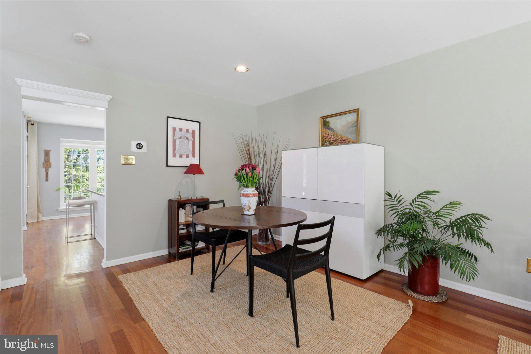 CHESTERBROOK/NEWPO - Residential