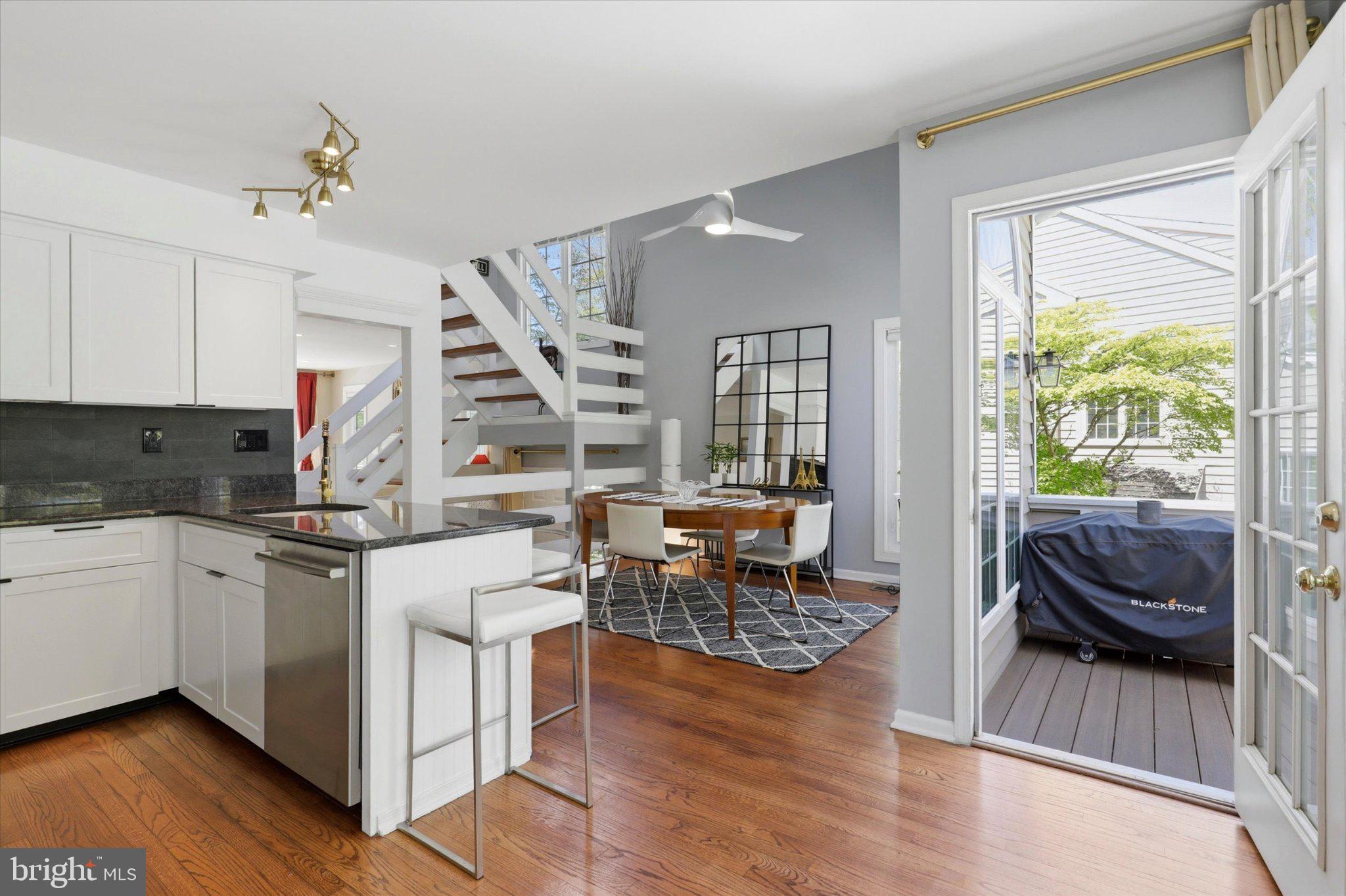 CHESTERBROOK/NEWPO - Residential