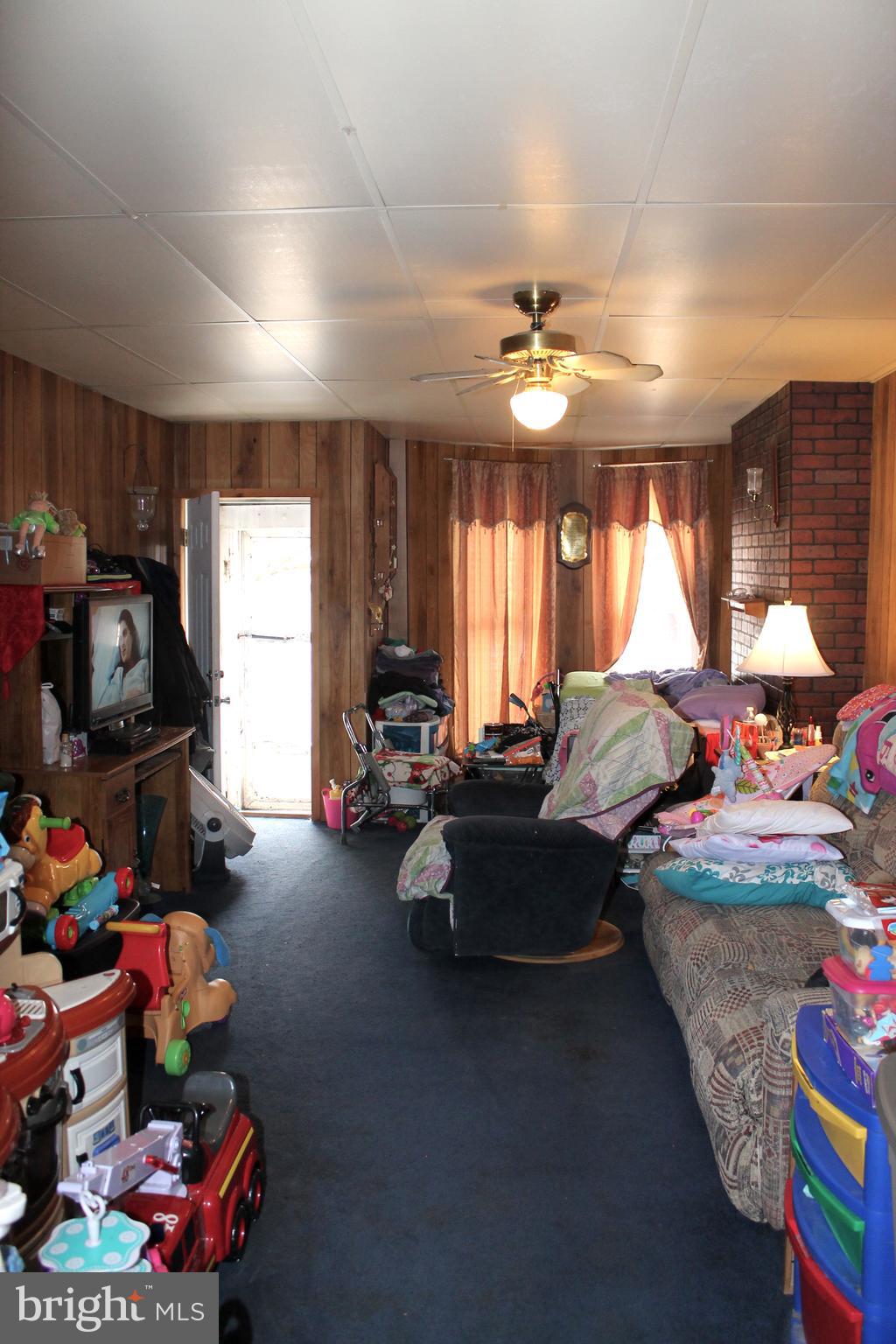 RIVERSIDE - Residential