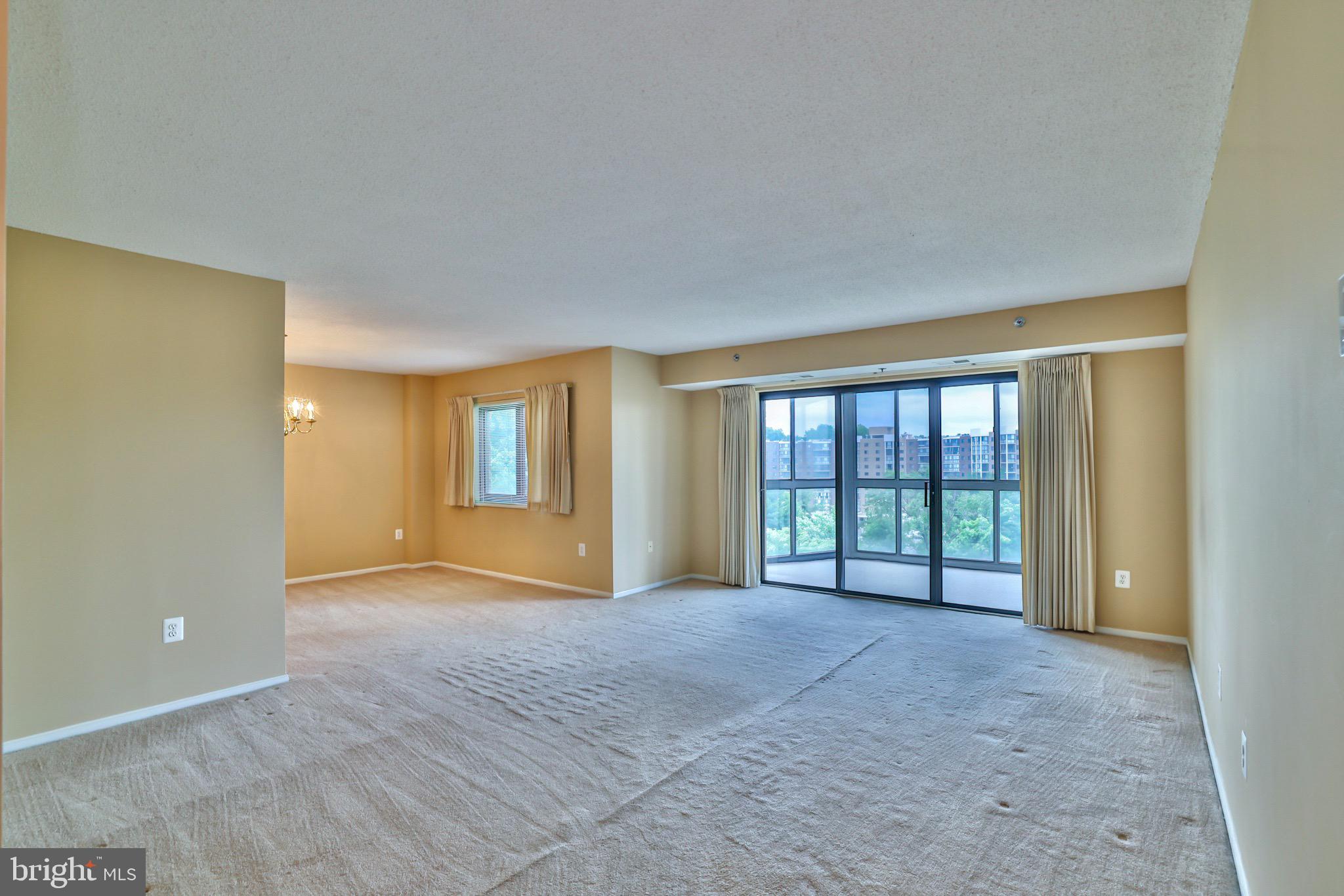 FAIRWAYS SOUTH - Residential