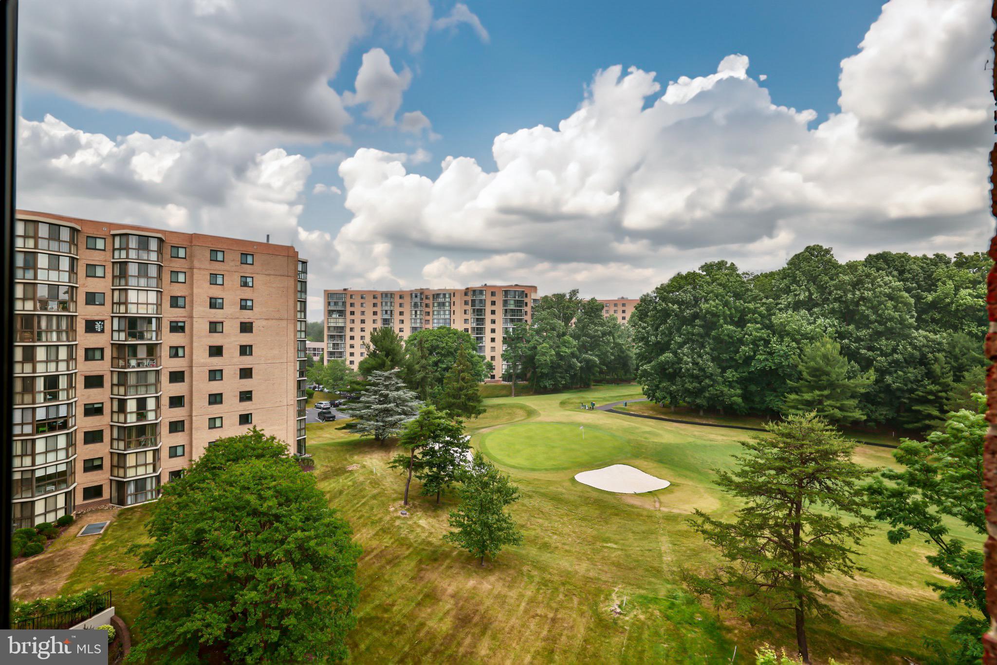 FAIRWAYS SOUTH - Residential