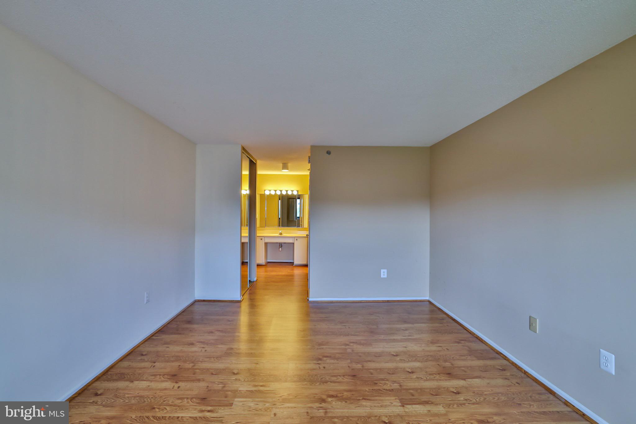 FAIRWAYS SOUTH - Residential