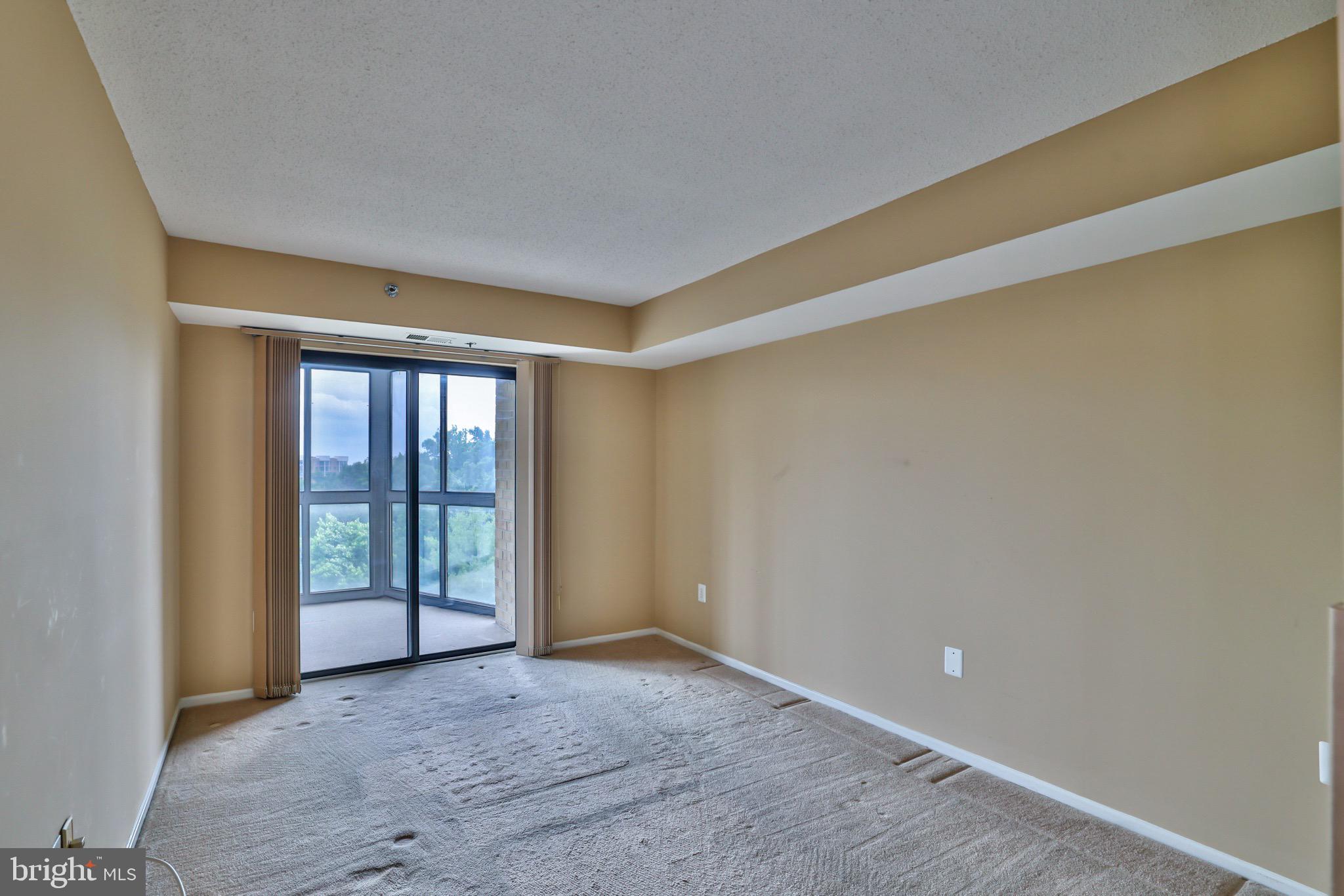 FAIRWAYS SOUTH - Residential