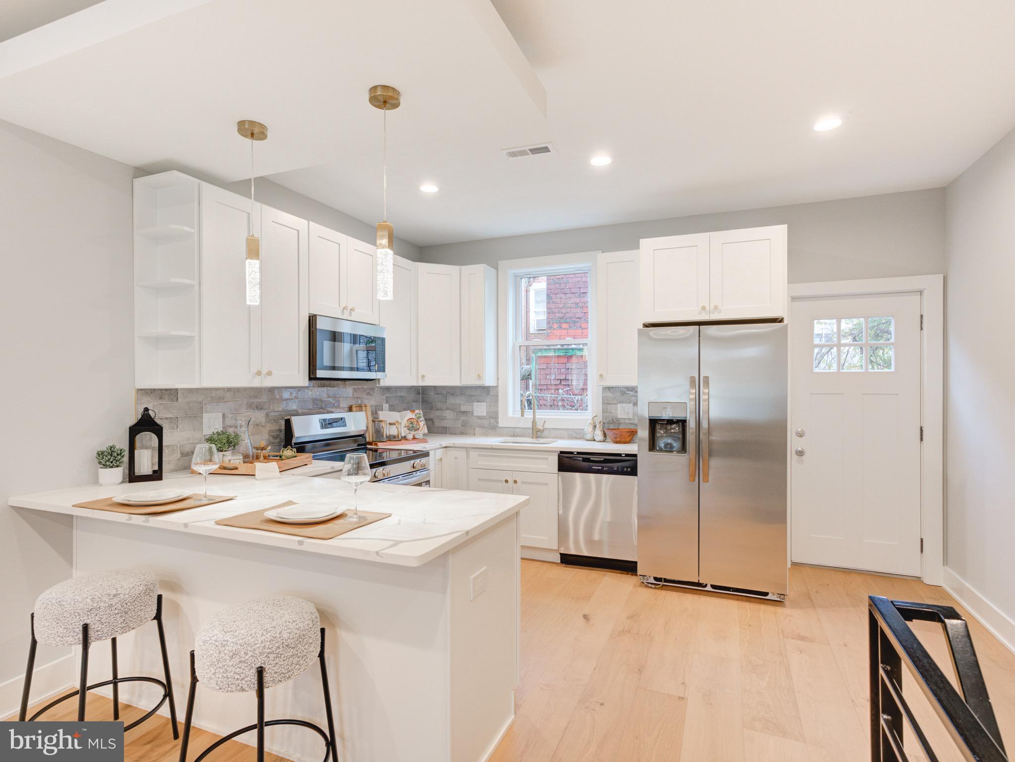 NORRIS SQUARE - Residential