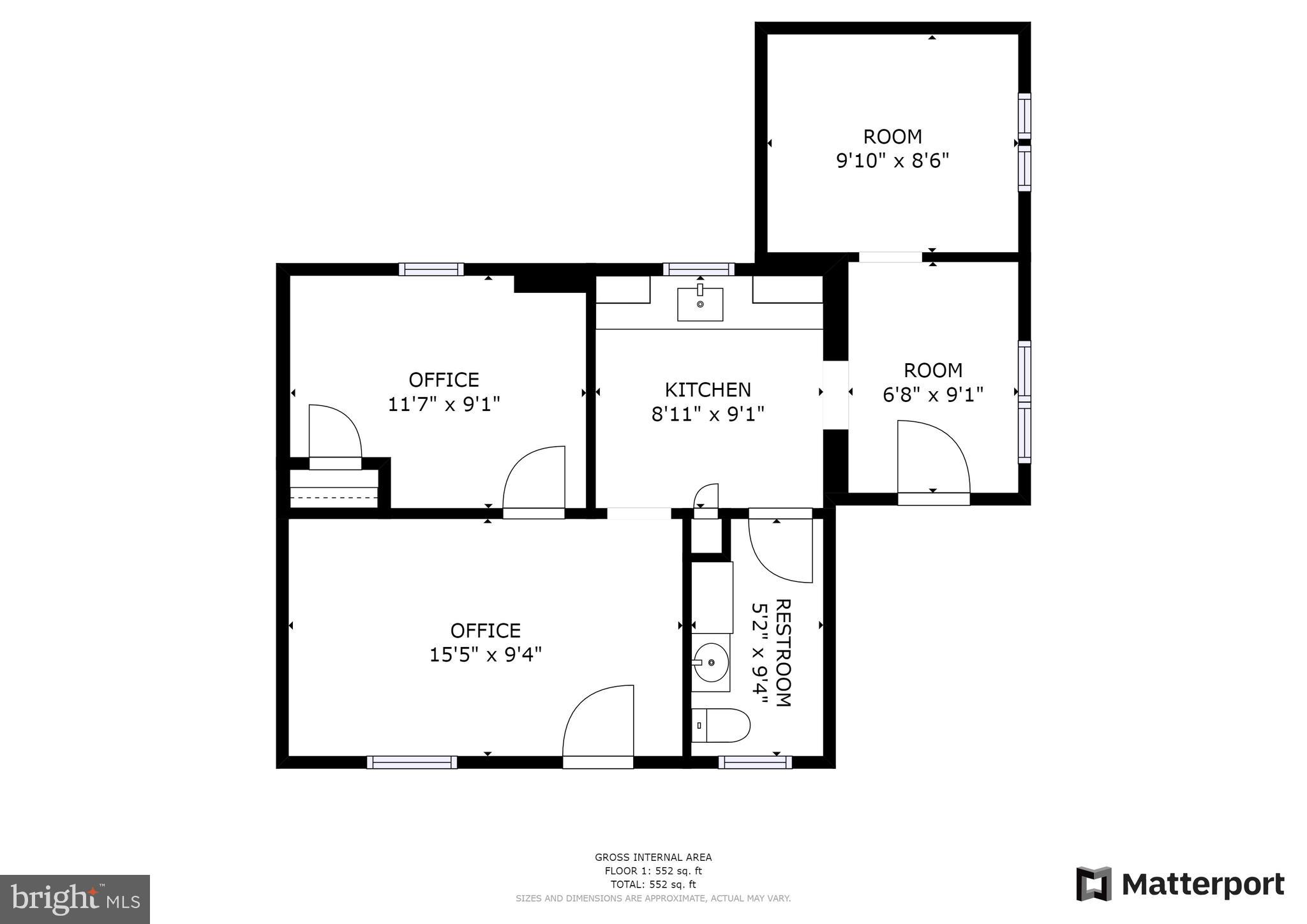 Main image without alt text