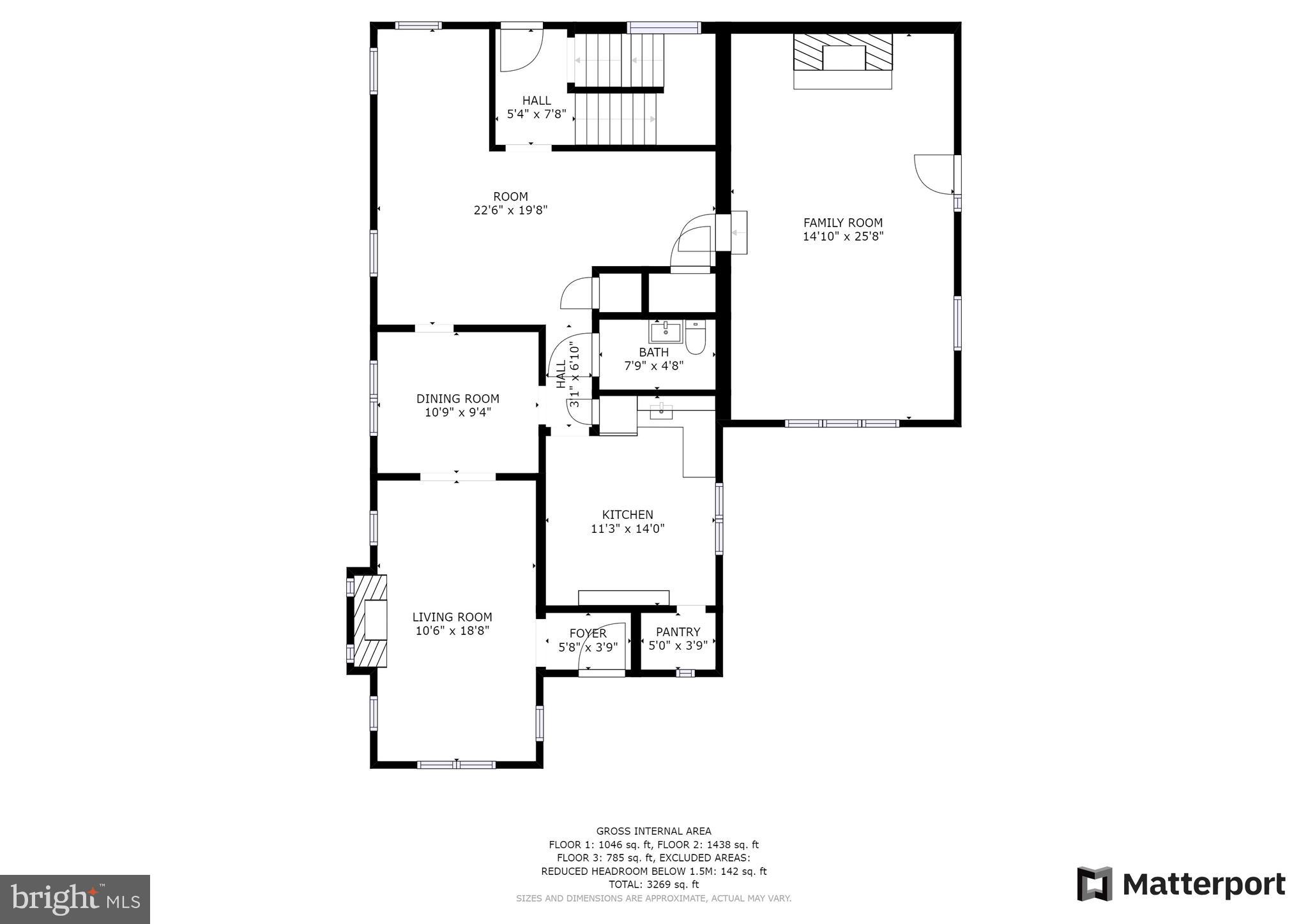 Main image without alt text