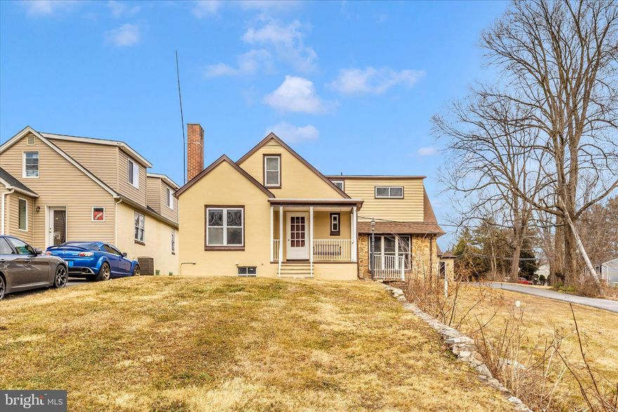 High-traffic location. Multiple uses include daycare, dog grooming, and office. Ideally situated for small contractors with plenty of off street parking, i.e. electrical, plumbing, HVAC, and landscaping (excludes outdoor storage). Purchaser required to verify business use with the City of Frederick, MD.