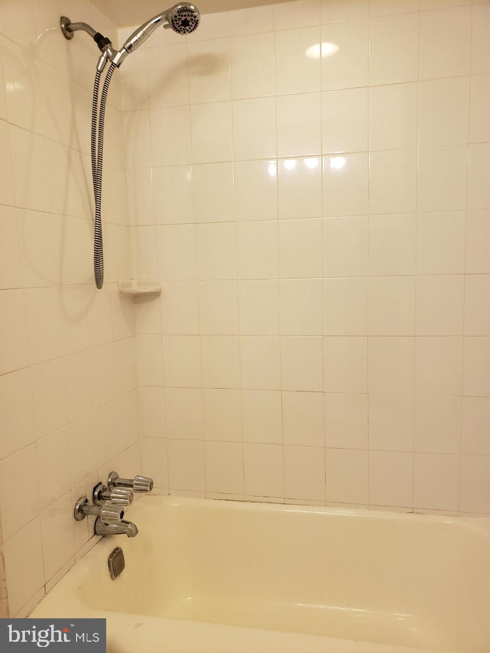 OLNEY - Residential Lease