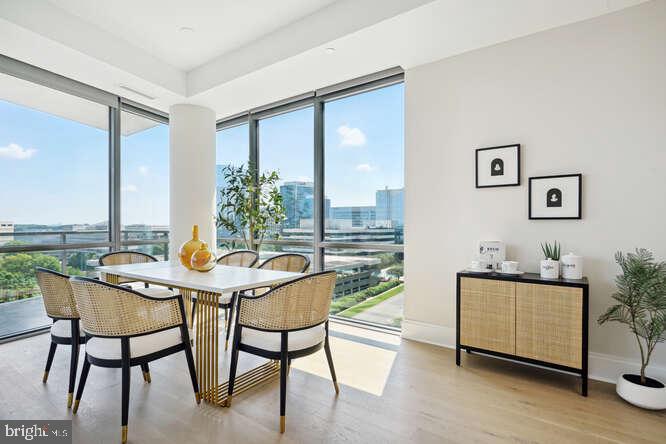 TYSONS CORNER - Residential