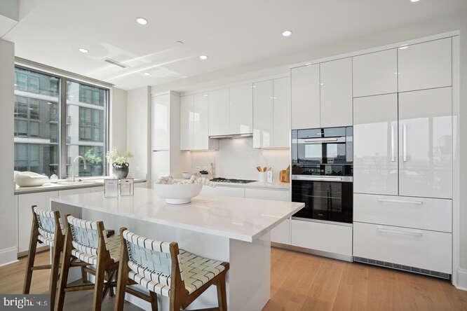 TYSONS CORNER - Residential