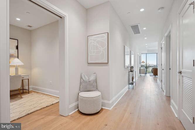 TYSONS CORNER - Residential