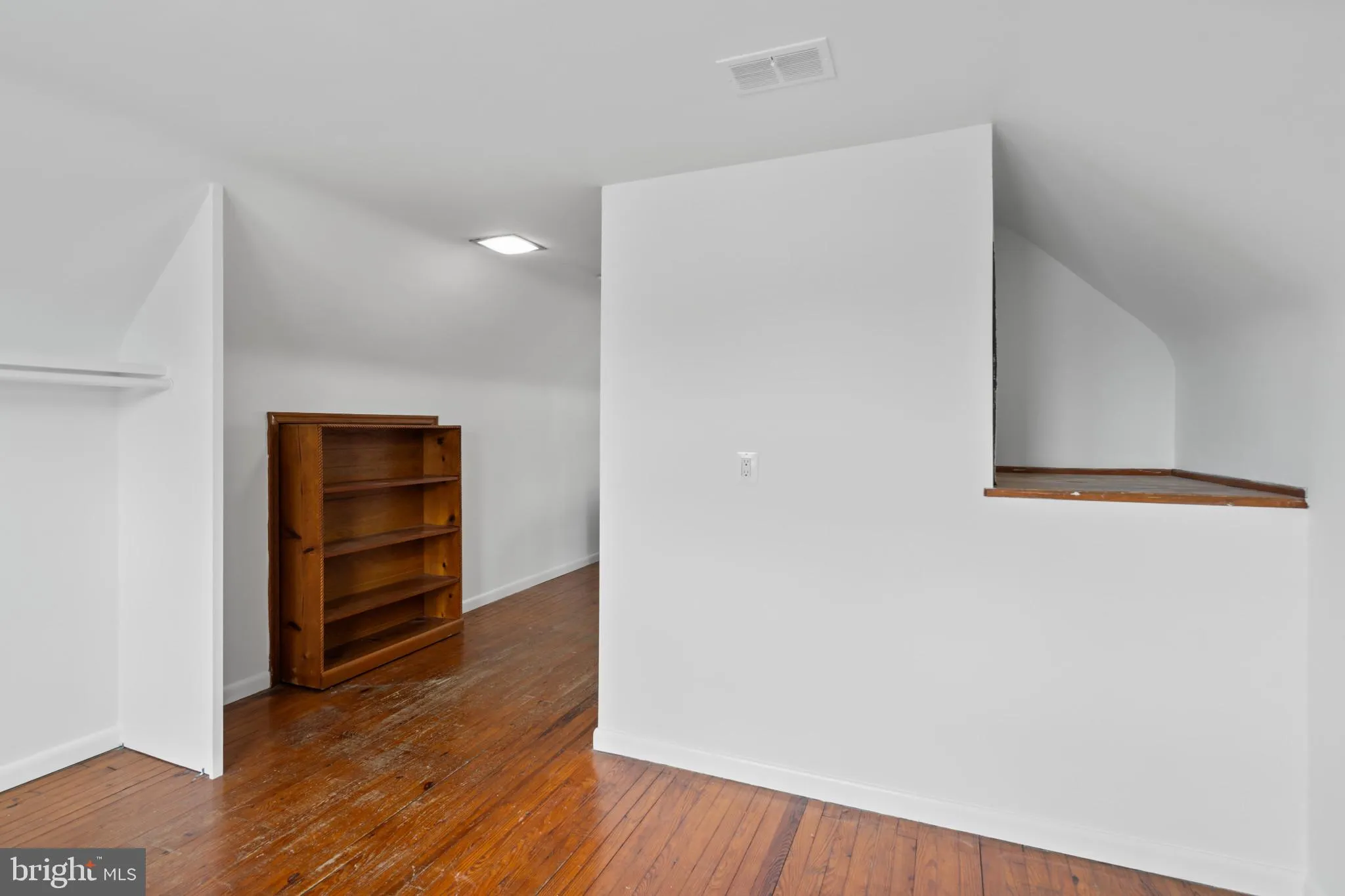 Rosedale, Maryland 21237, United States, 3 Bedrooms Bedrooms, ,3 BathroomsBathrooms,Residential,Contingent,723