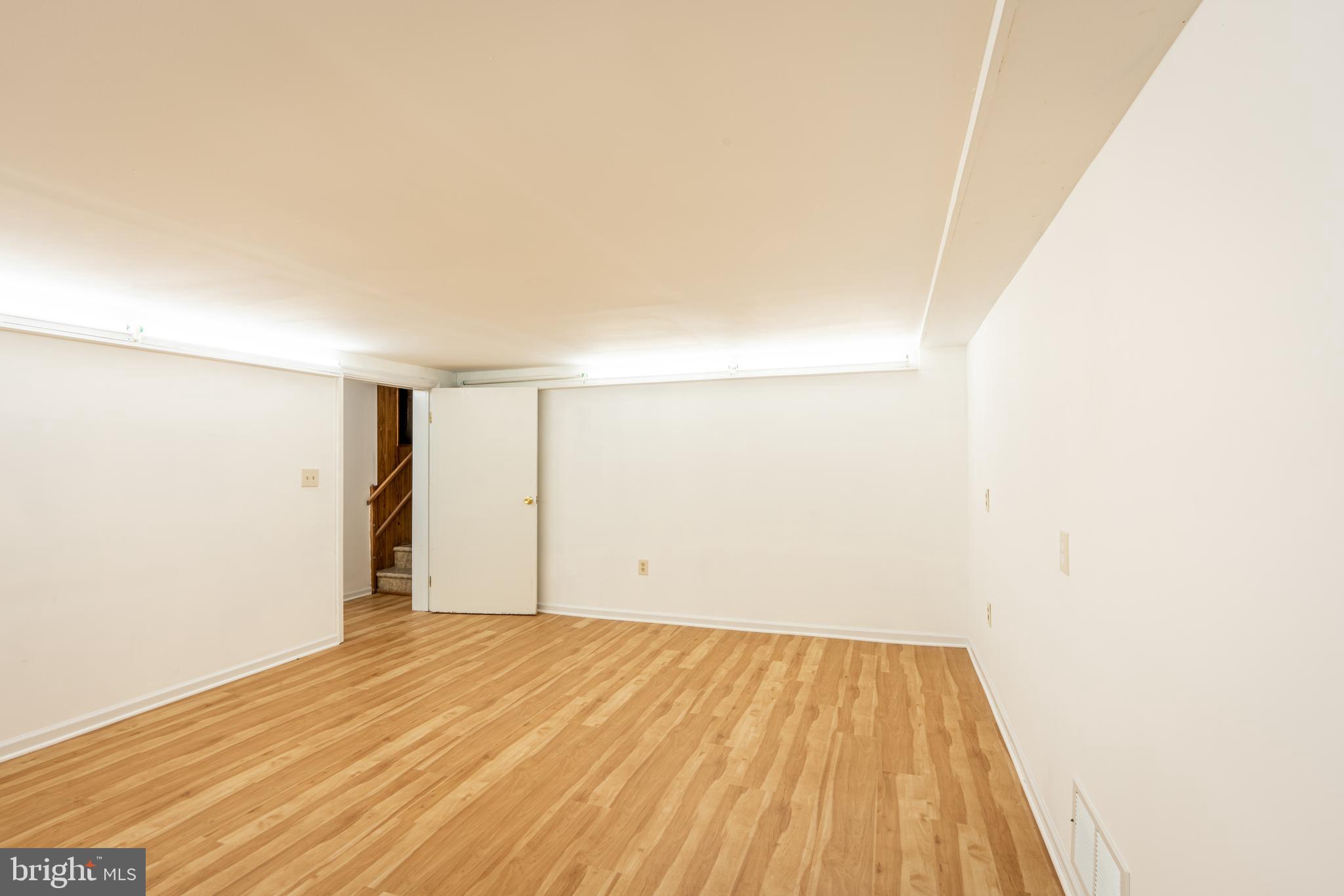 TWINBROOK FOREST - Residential