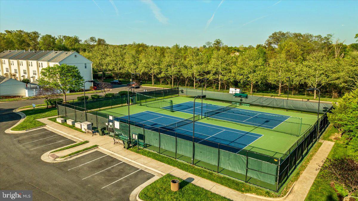 SOUTH RIDING - Residential