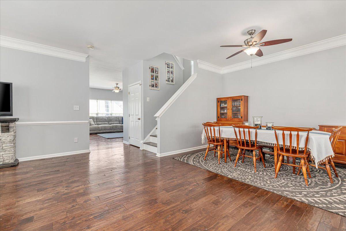 SOUTH RIDING - Residential