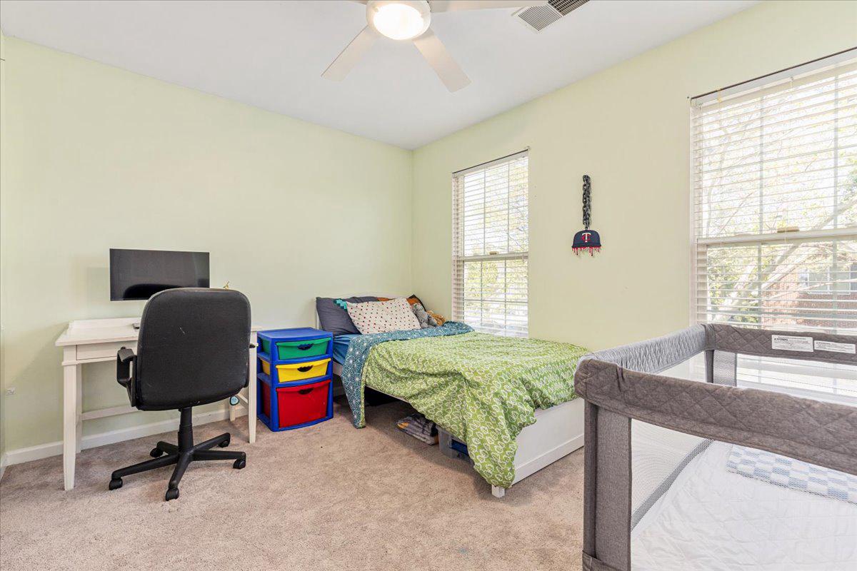 SOUTH RIDING - Residential