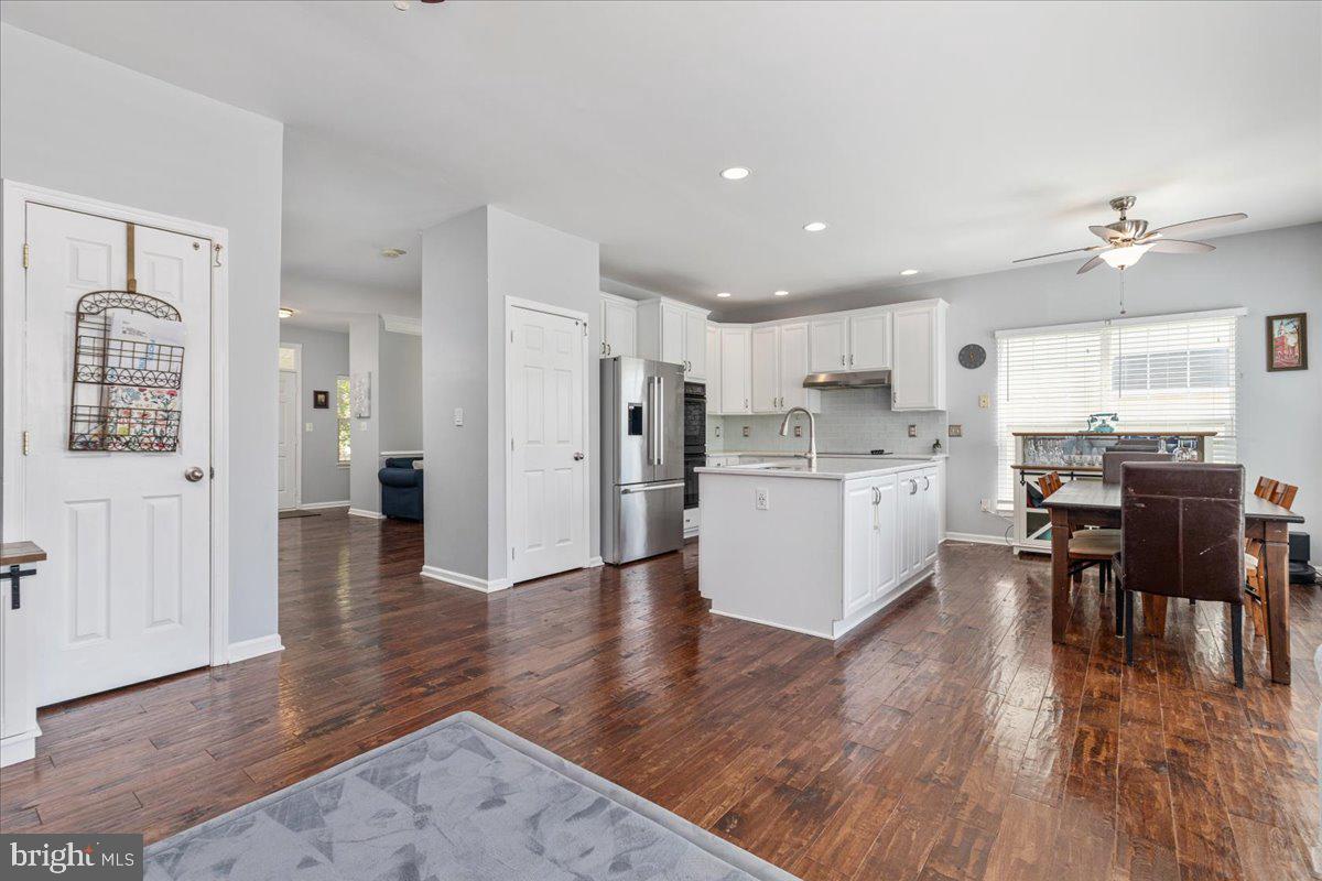 SOUTH RIDING - Residential