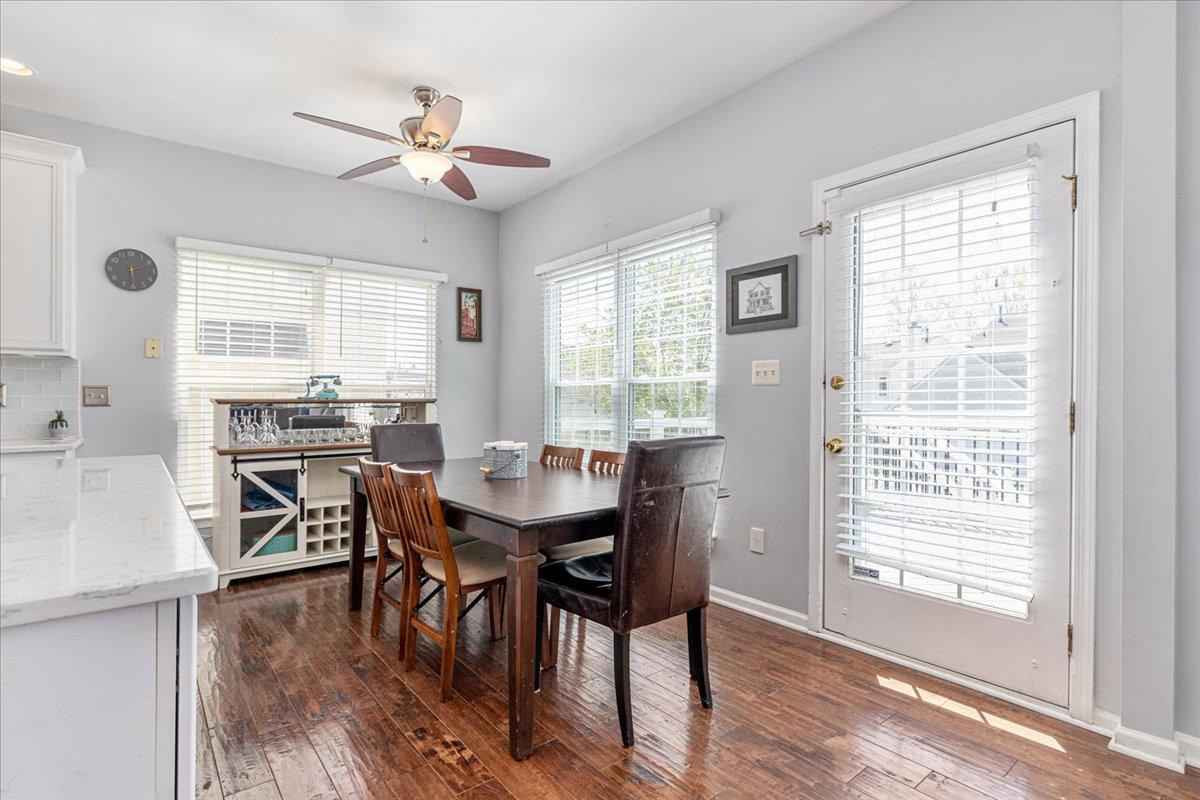 SOUTH RIDING - Residential