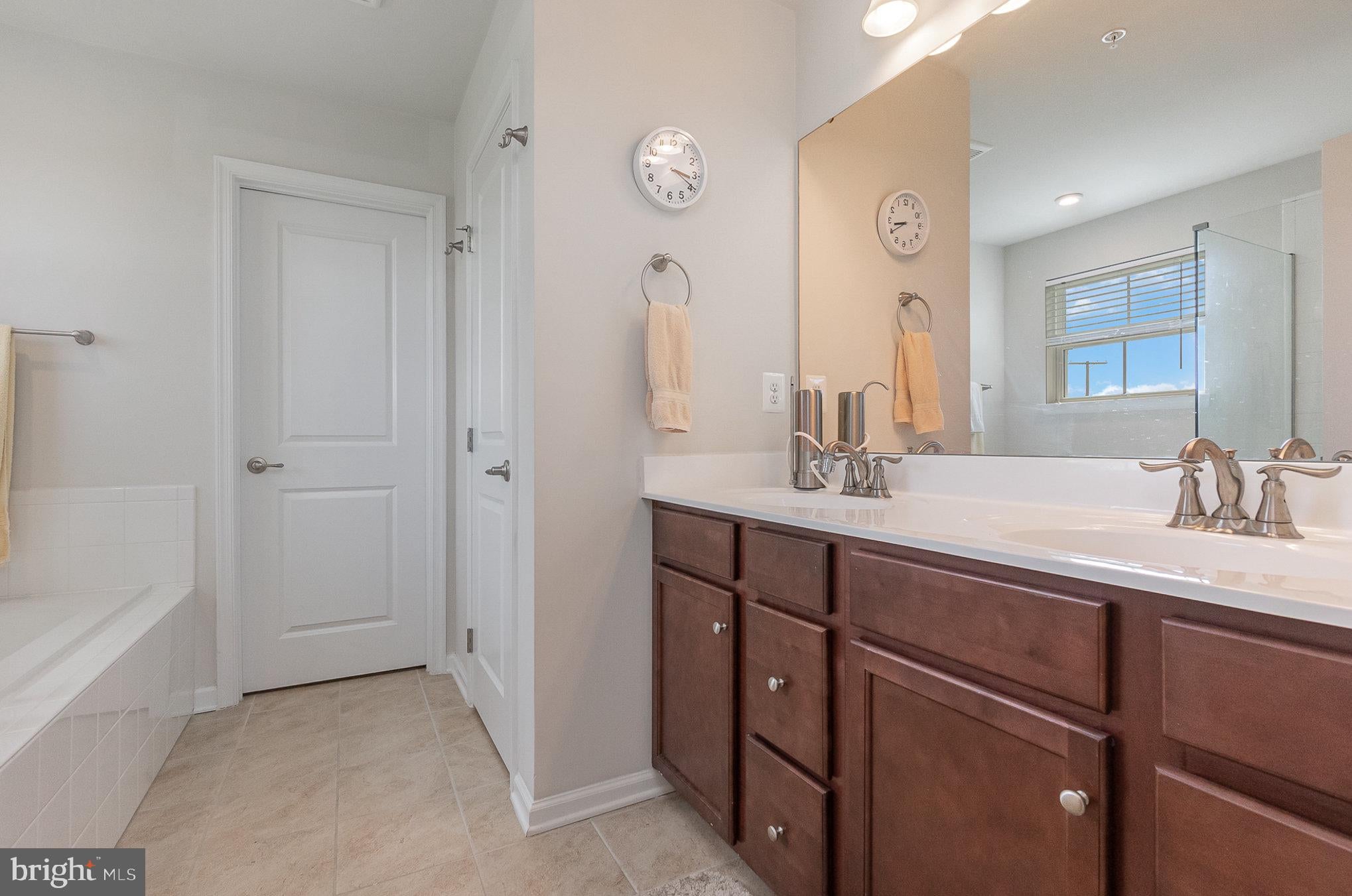 309 SUNRISE COURT